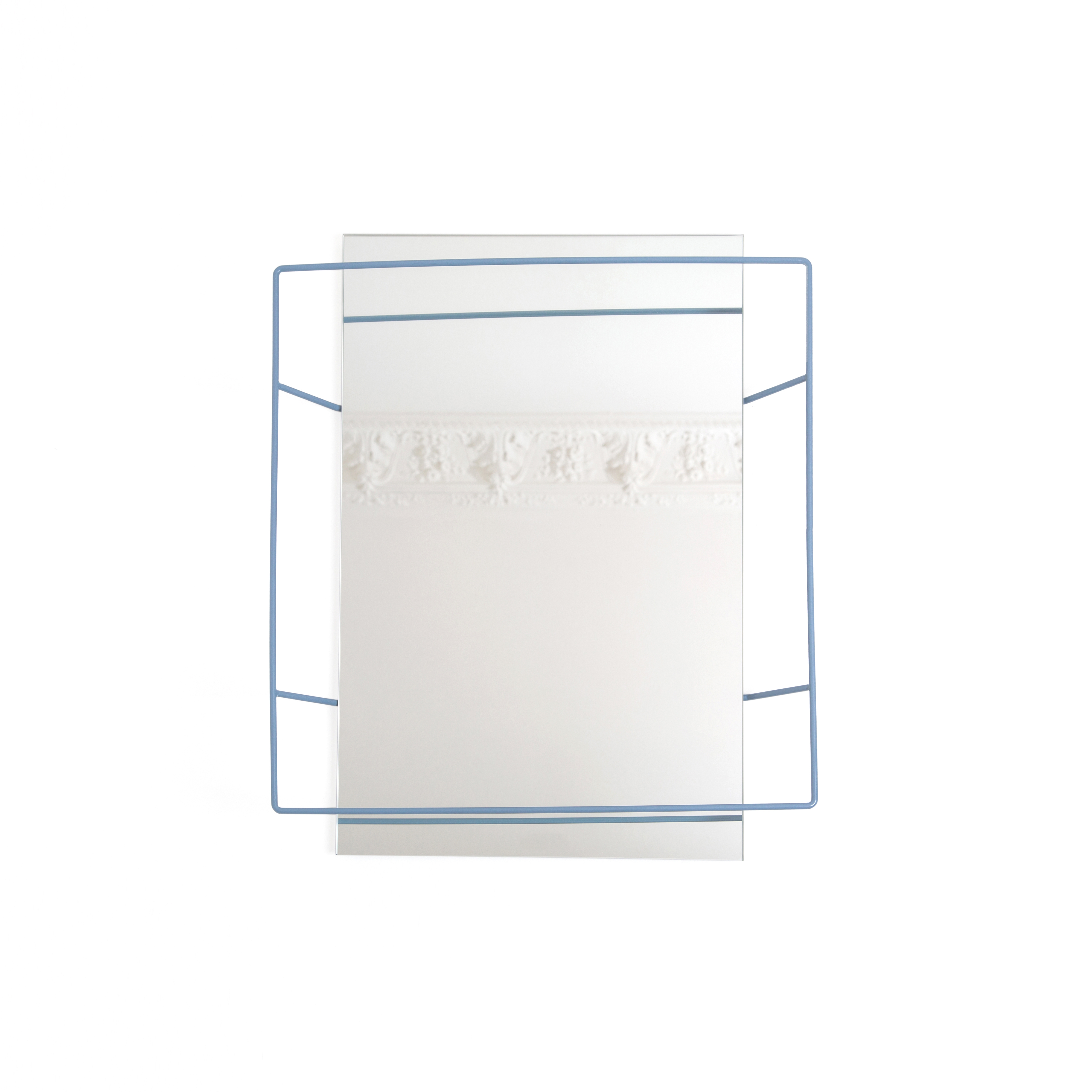 Mostra il prodotto Untitled Mirror Square Blue del produttore Untitled Story