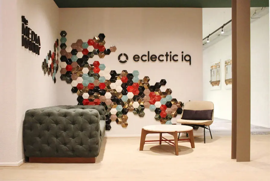 Mambo Unlimited Ideas - Flex Center Table