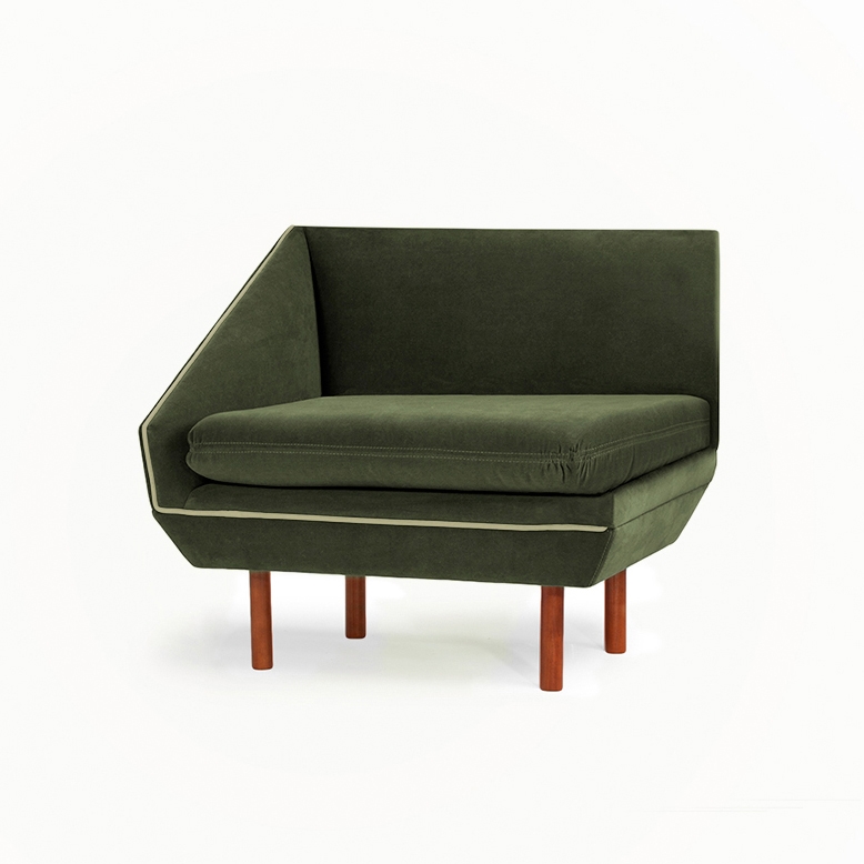 Mostrar el producto Agnes S Couch del fabricante Mambo Unlimited Ideas