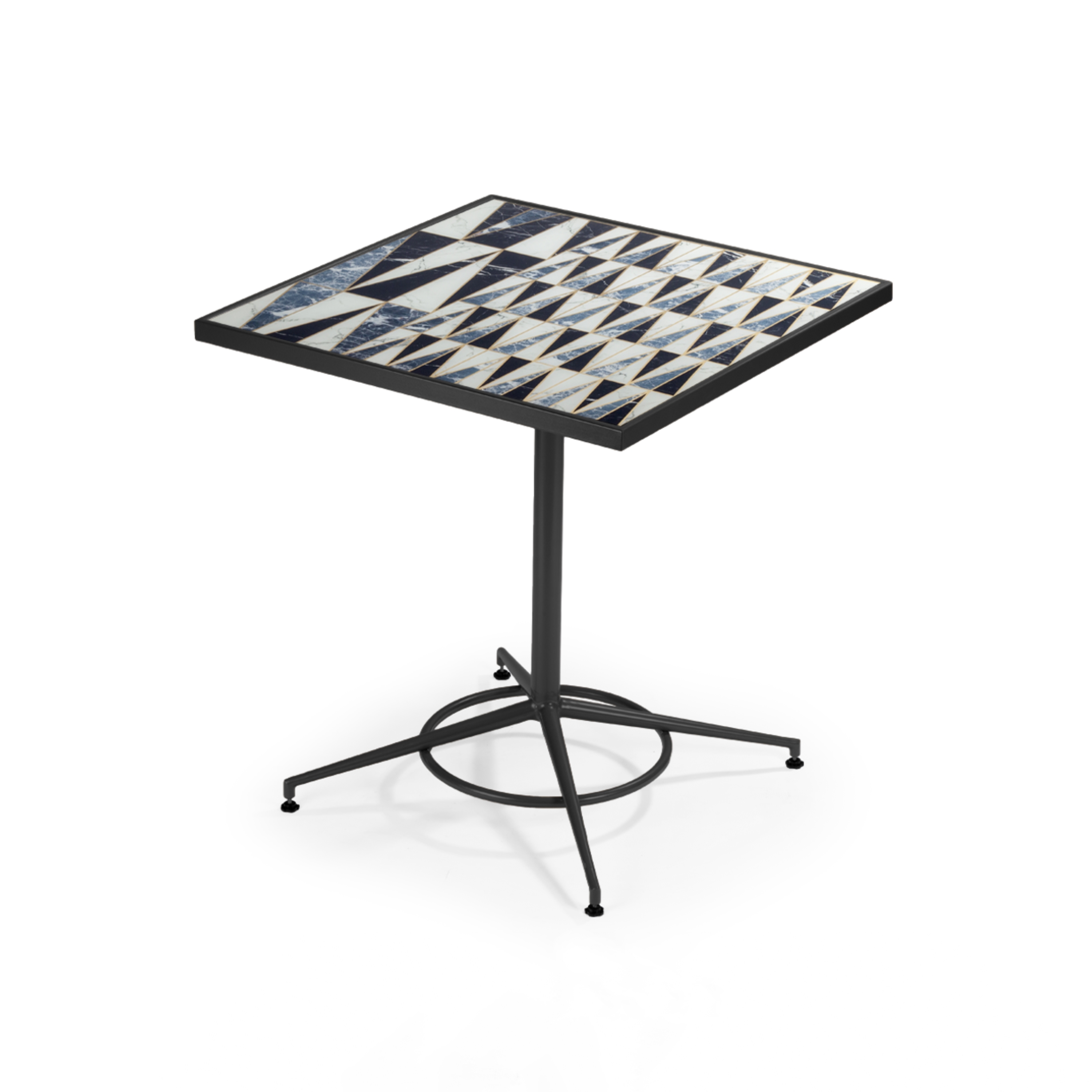 Afficher le produit Praga Dinner Table du fabricant Mambo Unlimited Ideas