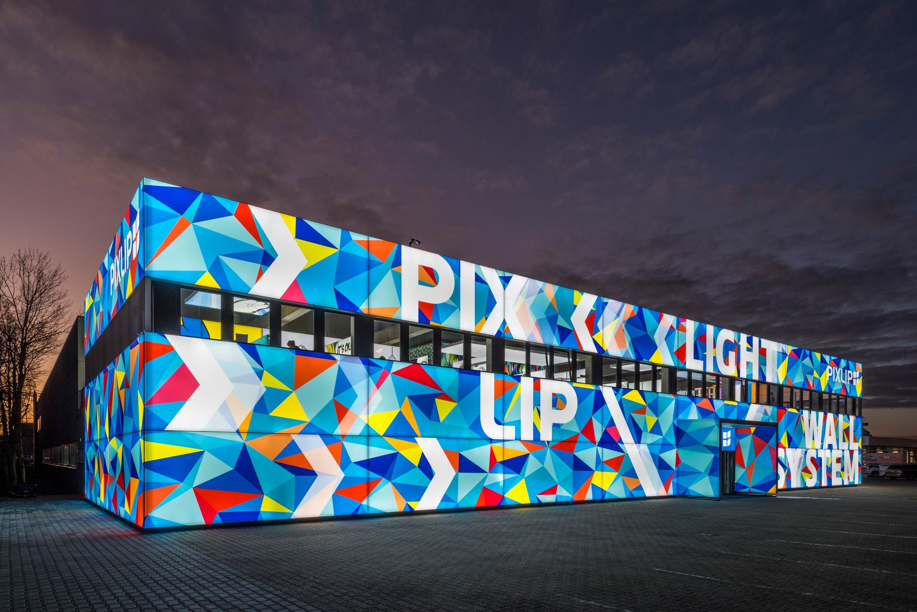Vertoon produk Illuminated Frame Outdoor van vervaardiger PIXLIP