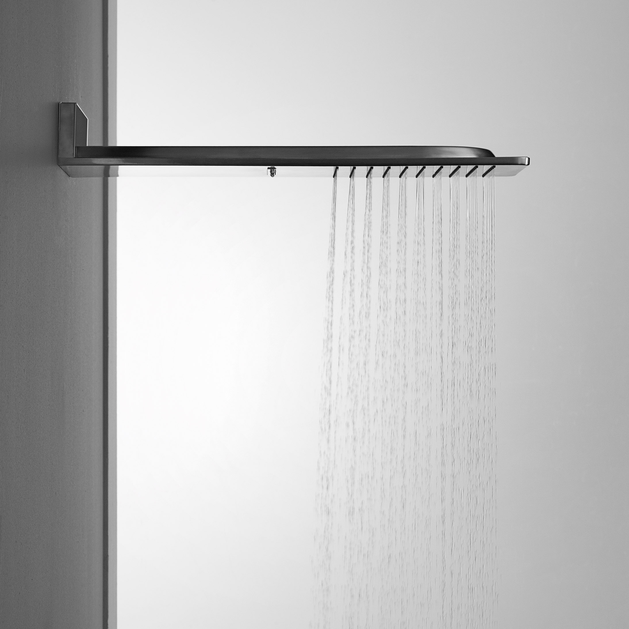 Display product Aqua-Sense - Double-Function ShowerHead - Wall Mtd.-Rain/WaterFall/ from manufacturer Graff