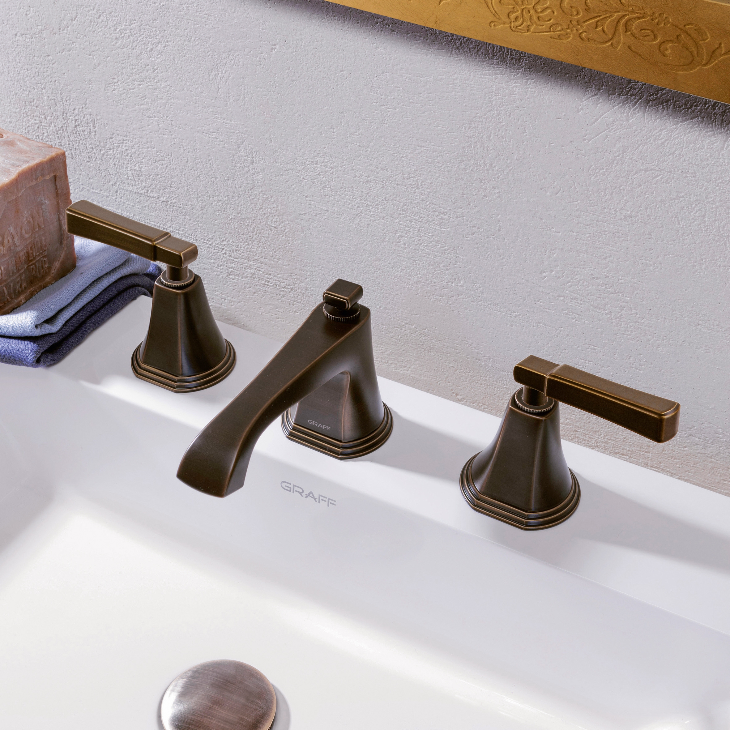 Display product Finezza - Three-hole washbasin mixer from manufacturer Graff