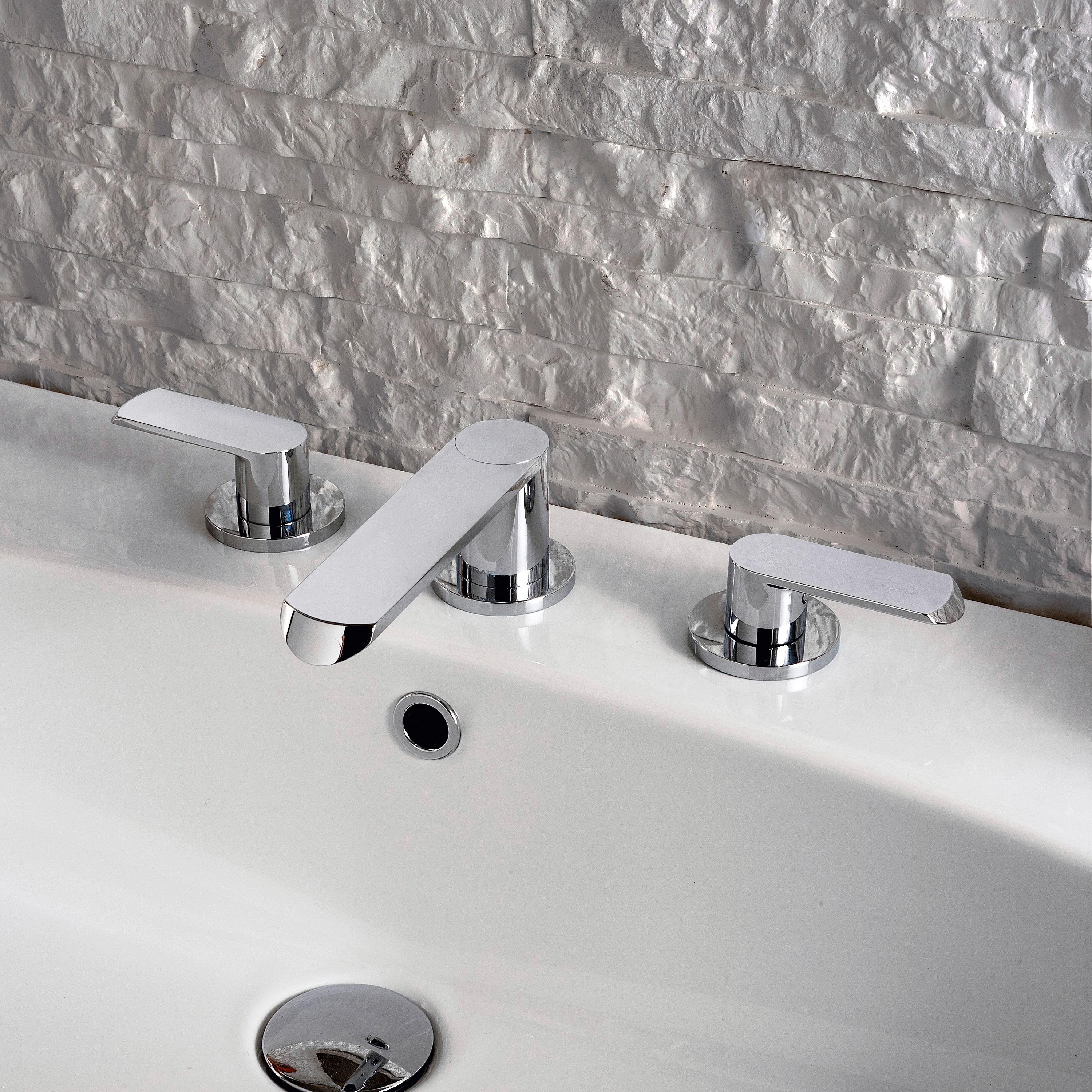 Afficher le produit Phase - Three-hole washbasin mixer du fabricant Graff