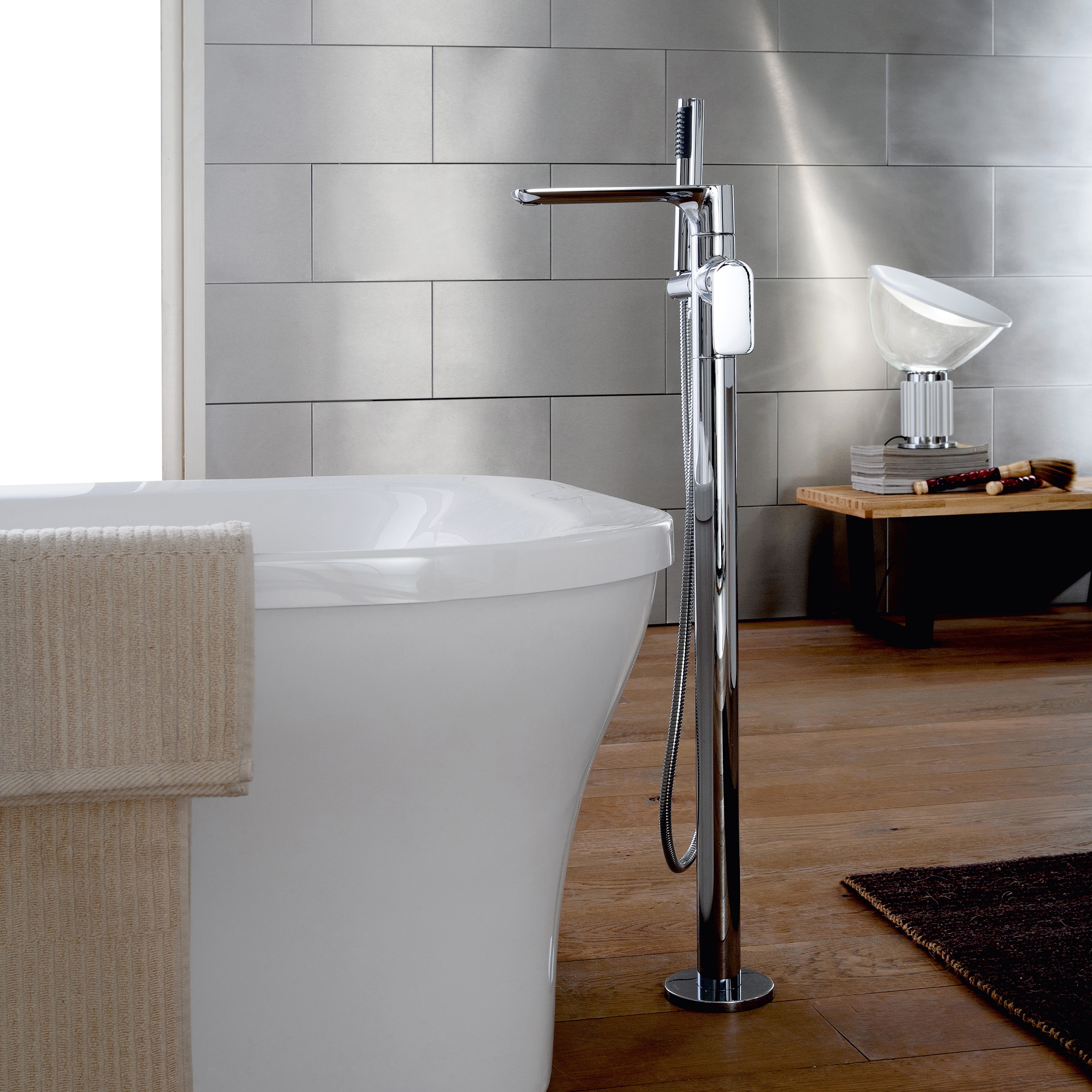 Sento - Floor-mounted bathtub mixer