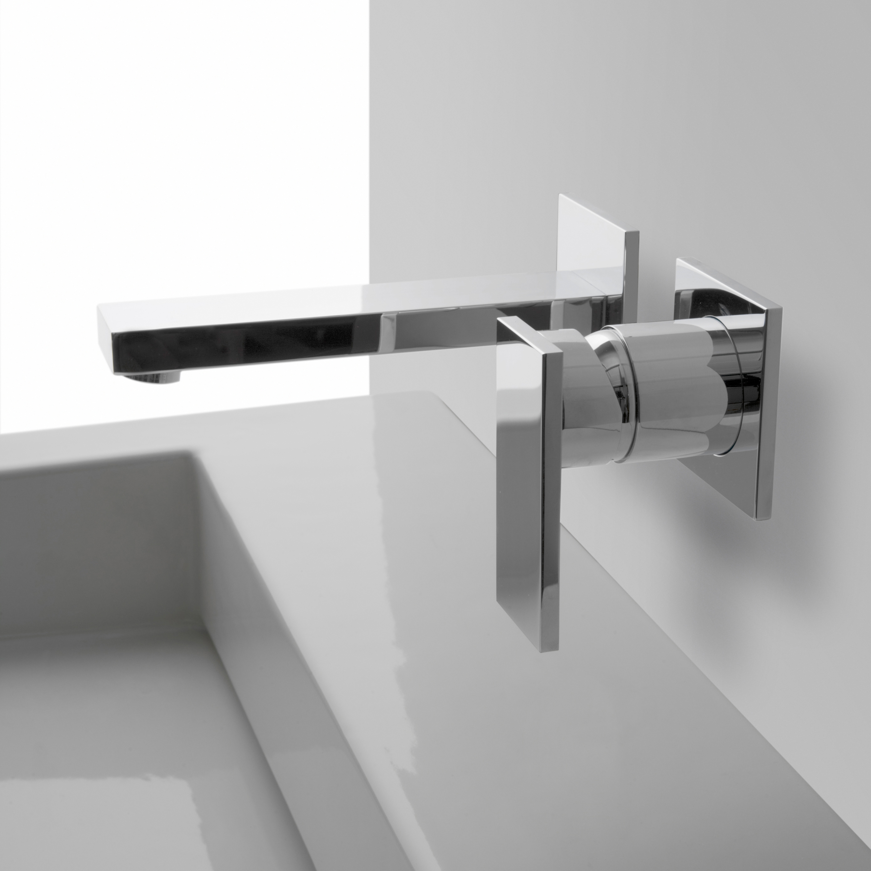 Produkt Solar - Wall-mounted basin mixer with 19cm spout - exposed parts des Herstellers Graff anzeigen