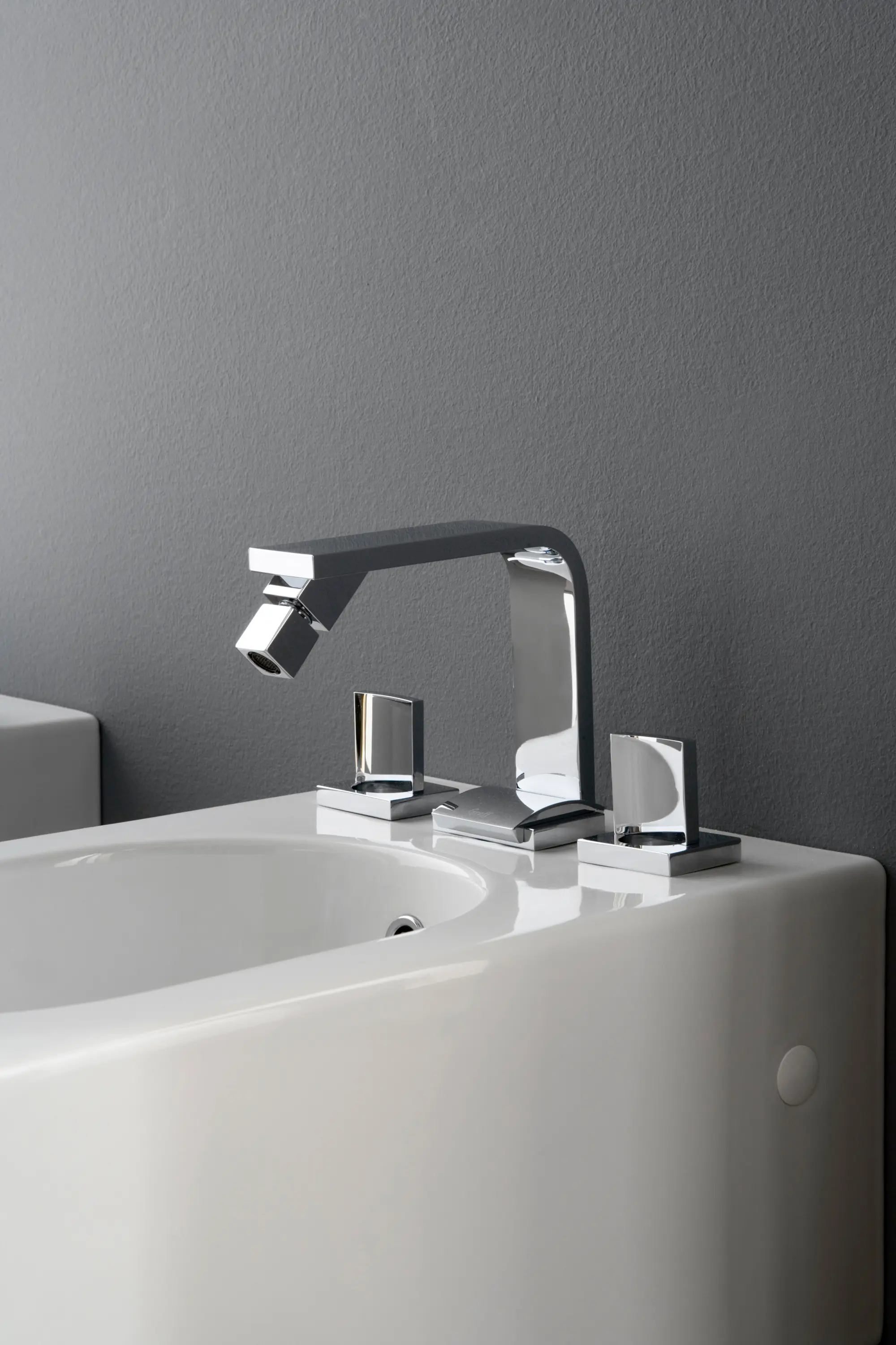 Graff - Targa - Deck-mounted bidet spout