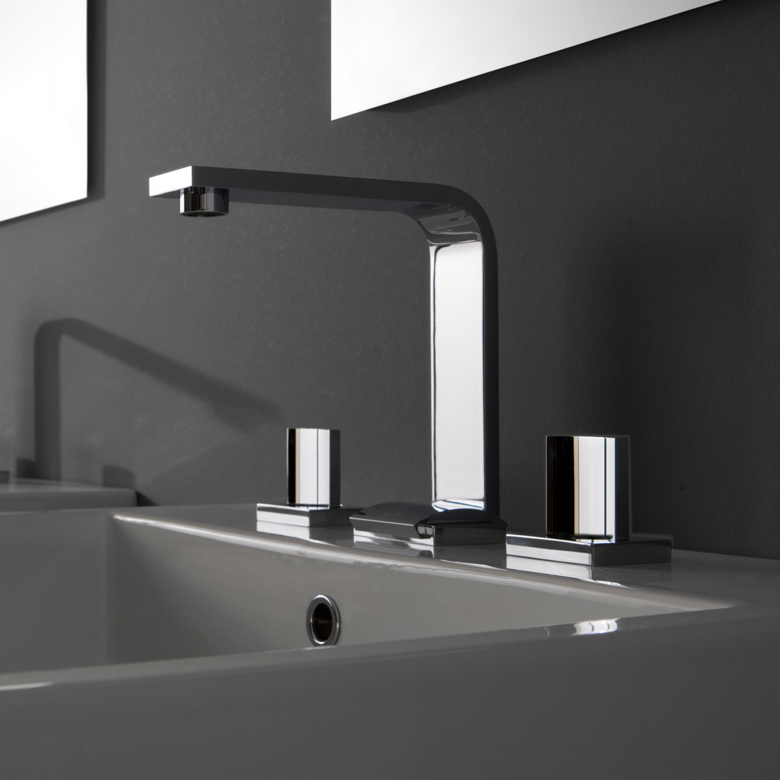 Mostra il prodotto Targa - Three-hole washbasin mixer del produttore Graff