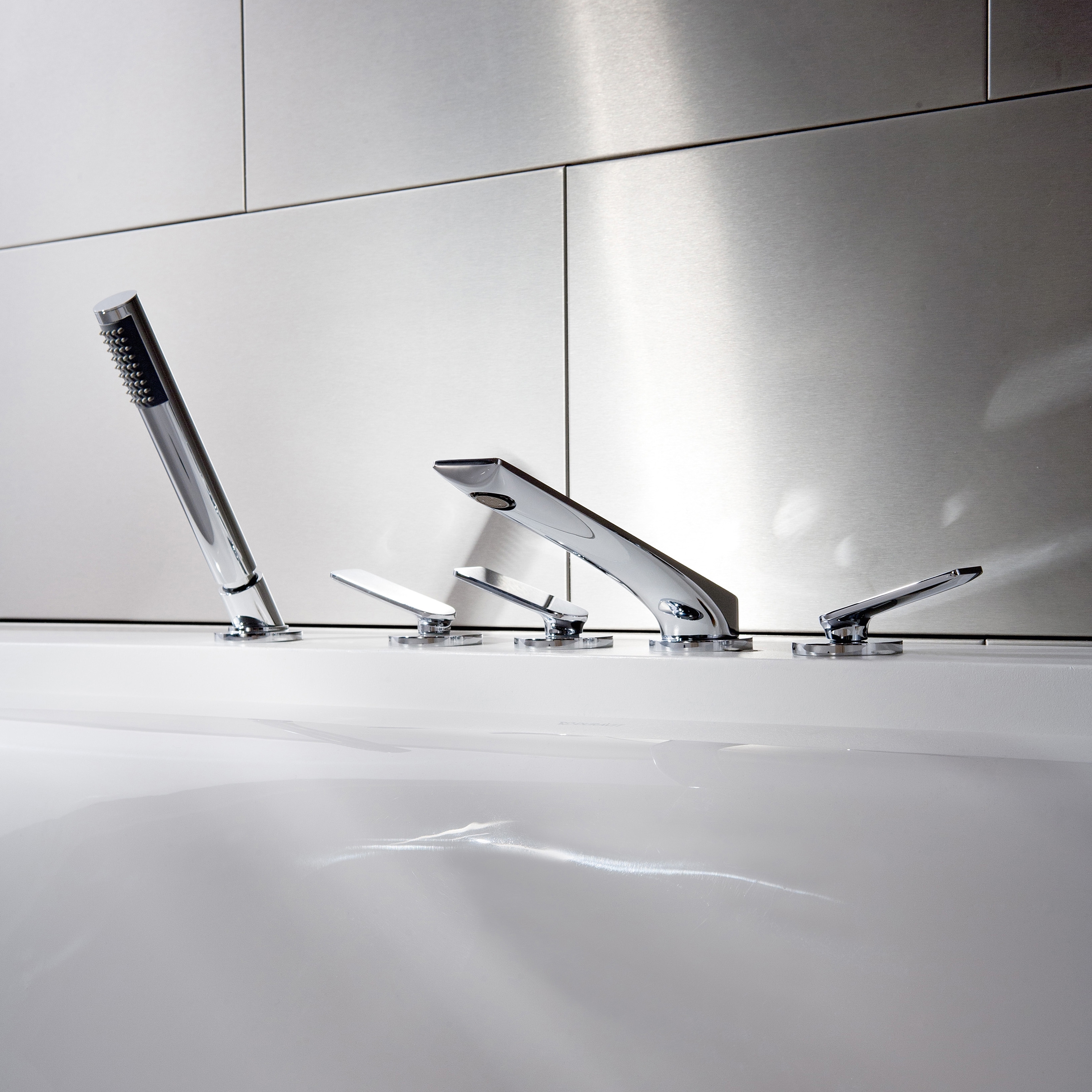 Mostra il prodotto Sento - Deck-mounted bathtub mixer set del produttore Graff