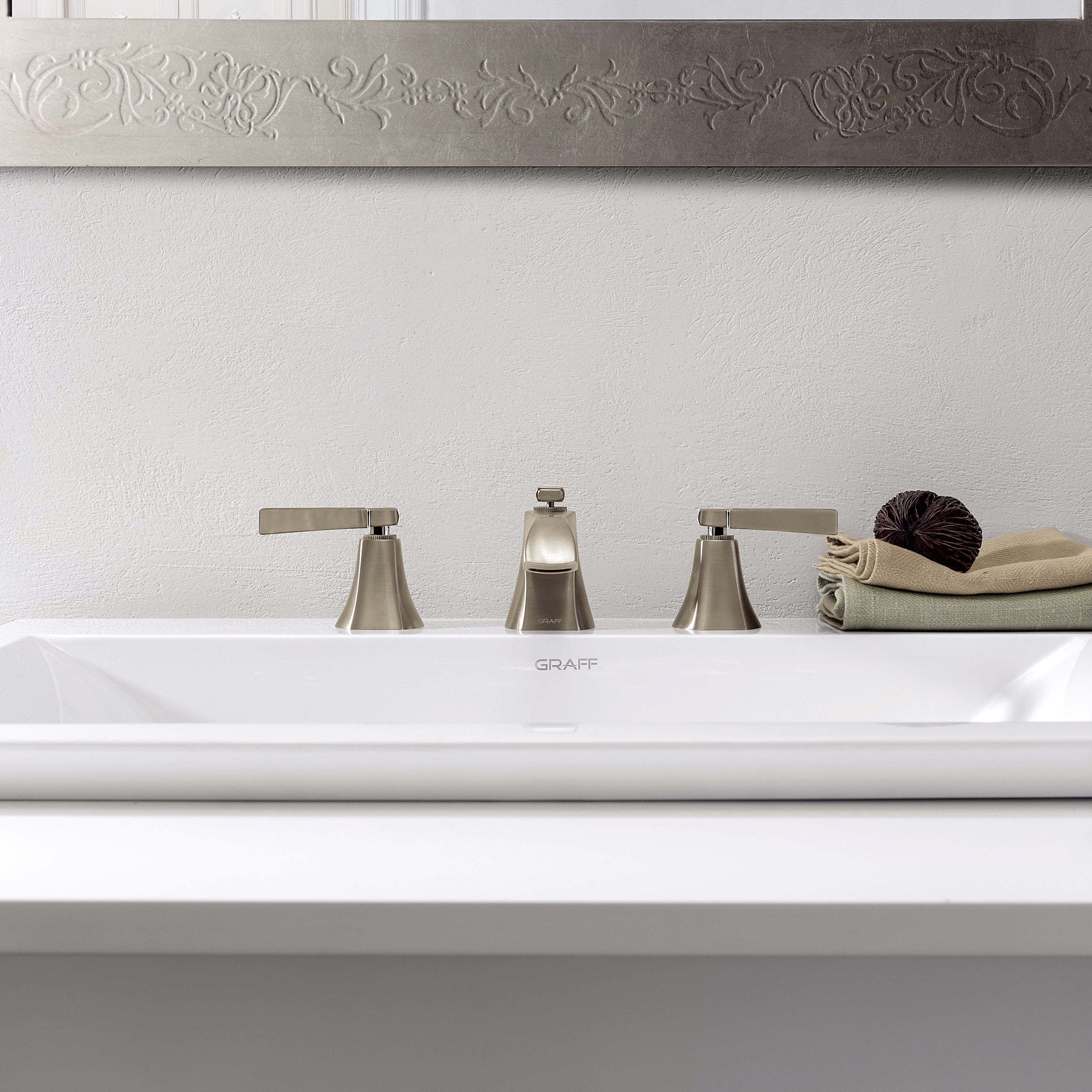 Display product Finezza - Three-hole washbasin mixer from manufacturer Graff