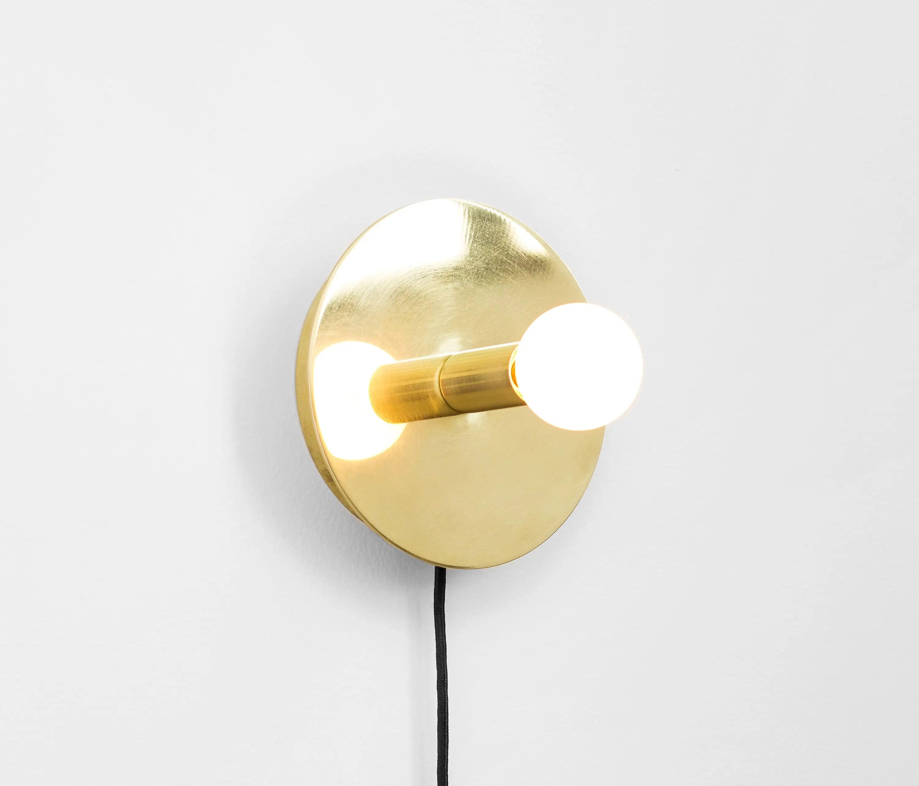 Lambert et Fils - Dot | Wall