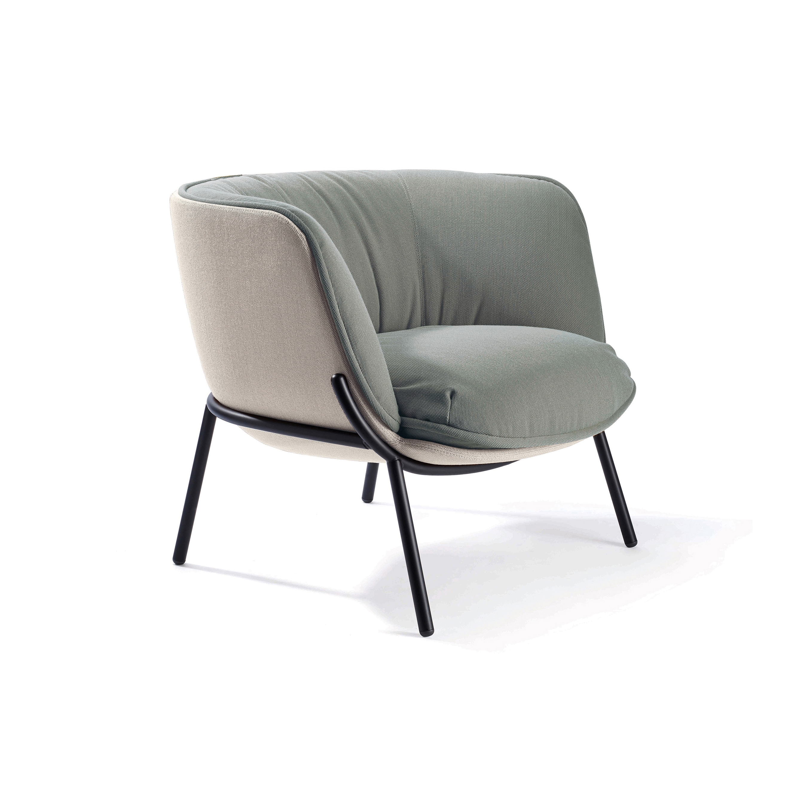 Display product BomBom 4 legs from manufacturer Infiniti