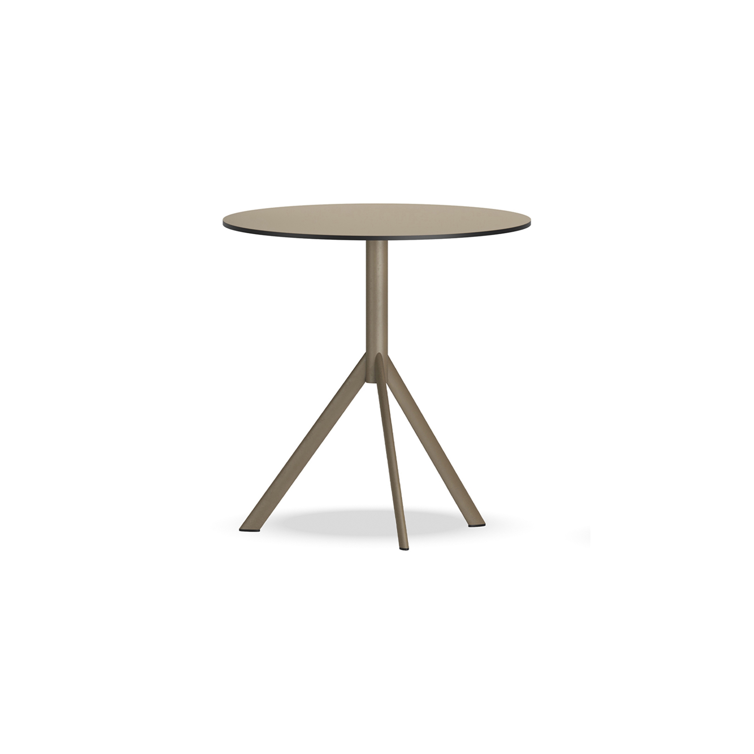 Afficher le produit Feluca Table 3-stars du fabricant Infiniti