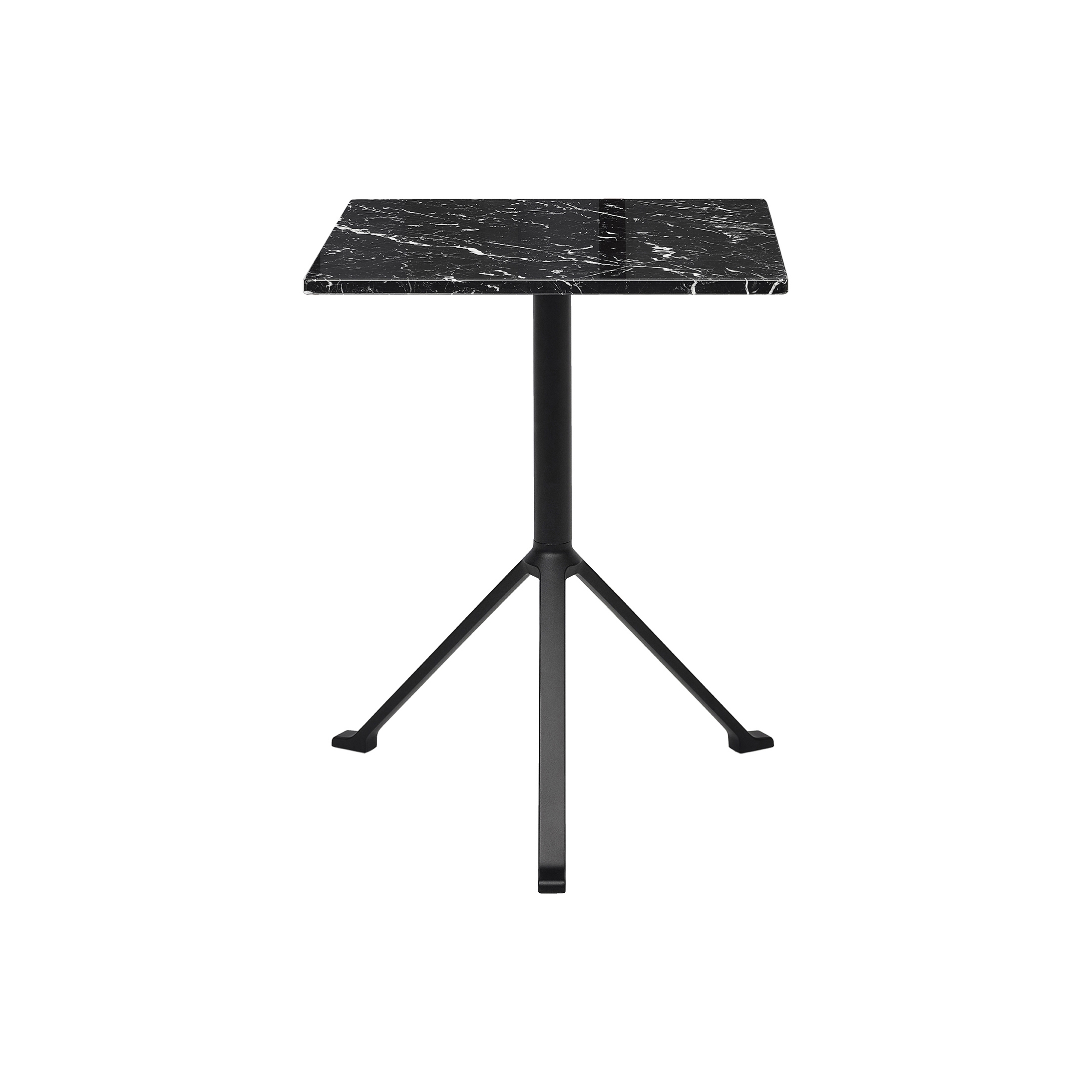 Display product Ruelle Table from manufacturer Infiniti