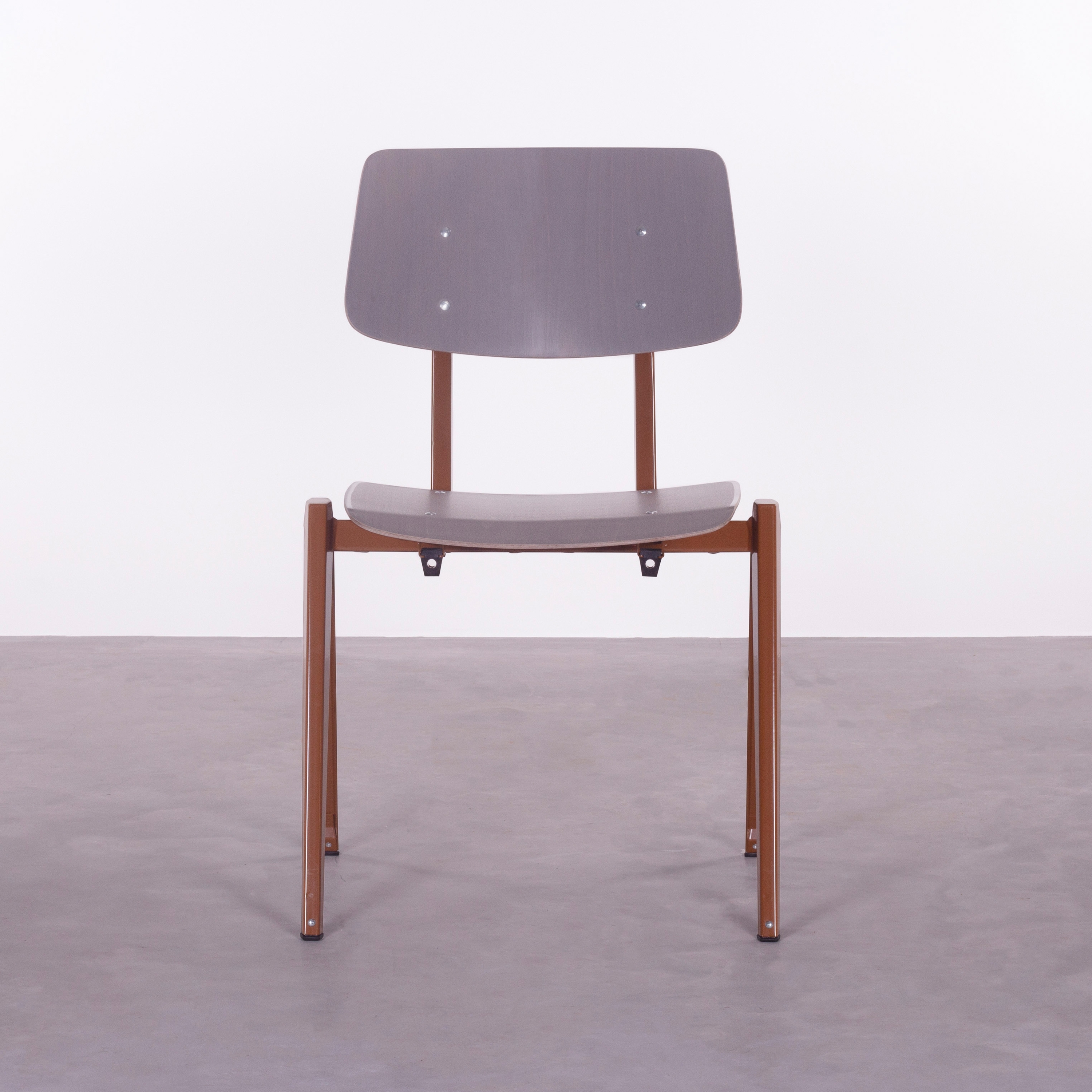 Galvantias chair S.21 Stackable