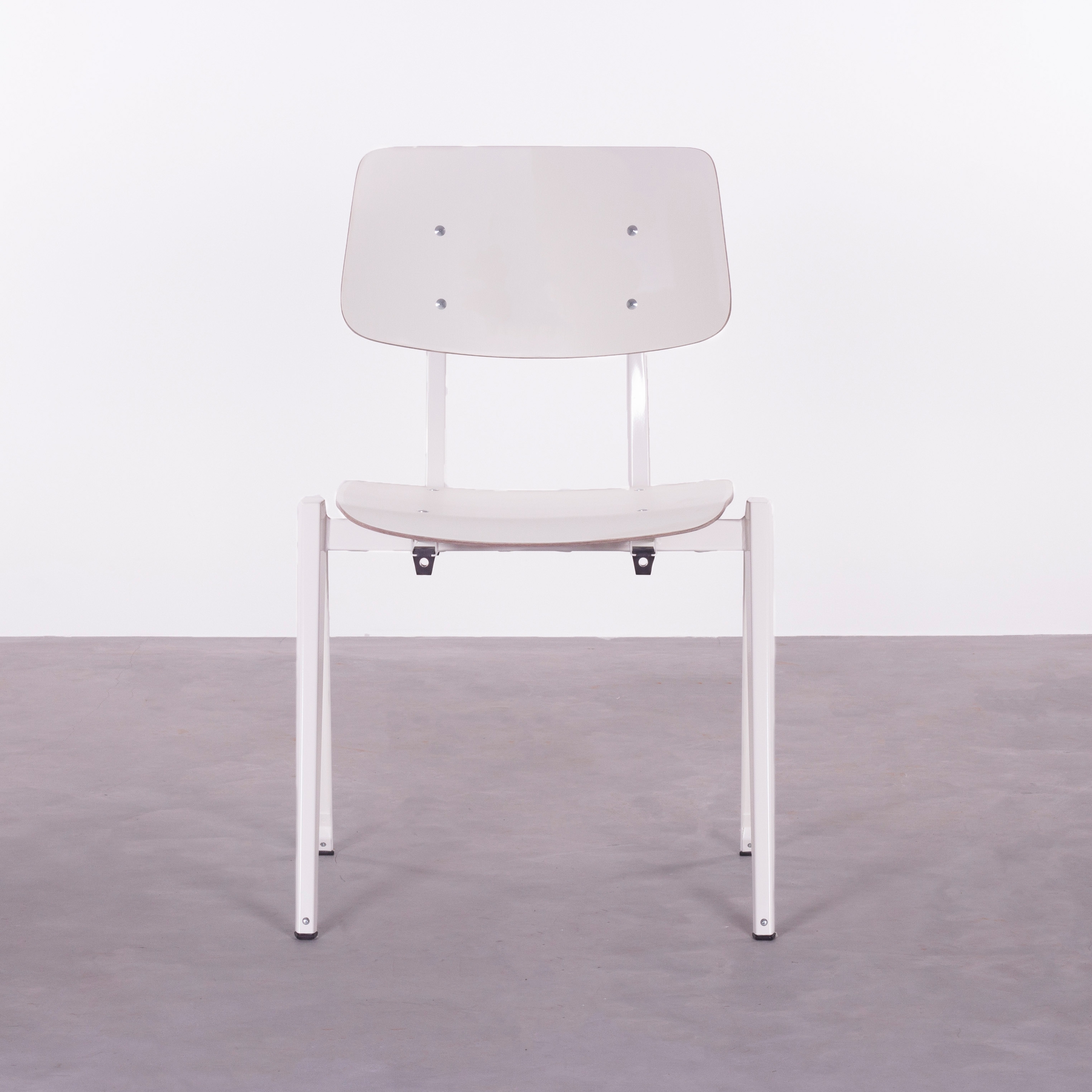 Galvantias chair S.21 Stackable