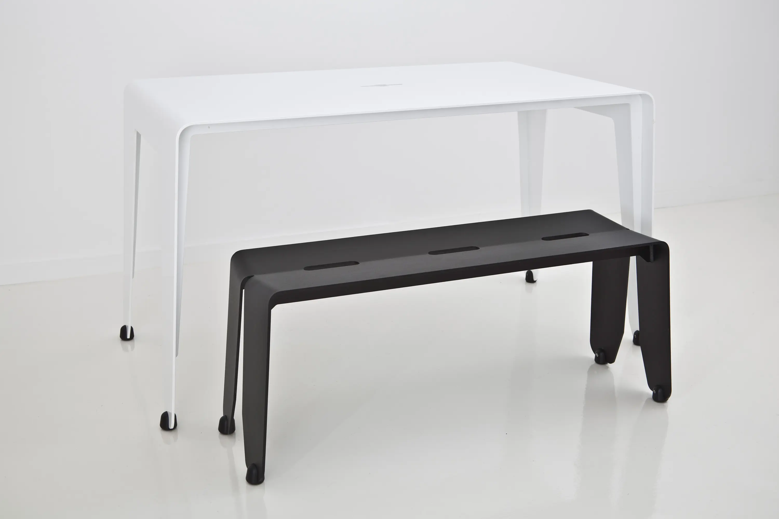 Luxxbox - Brainwash | Stool Blue Bob