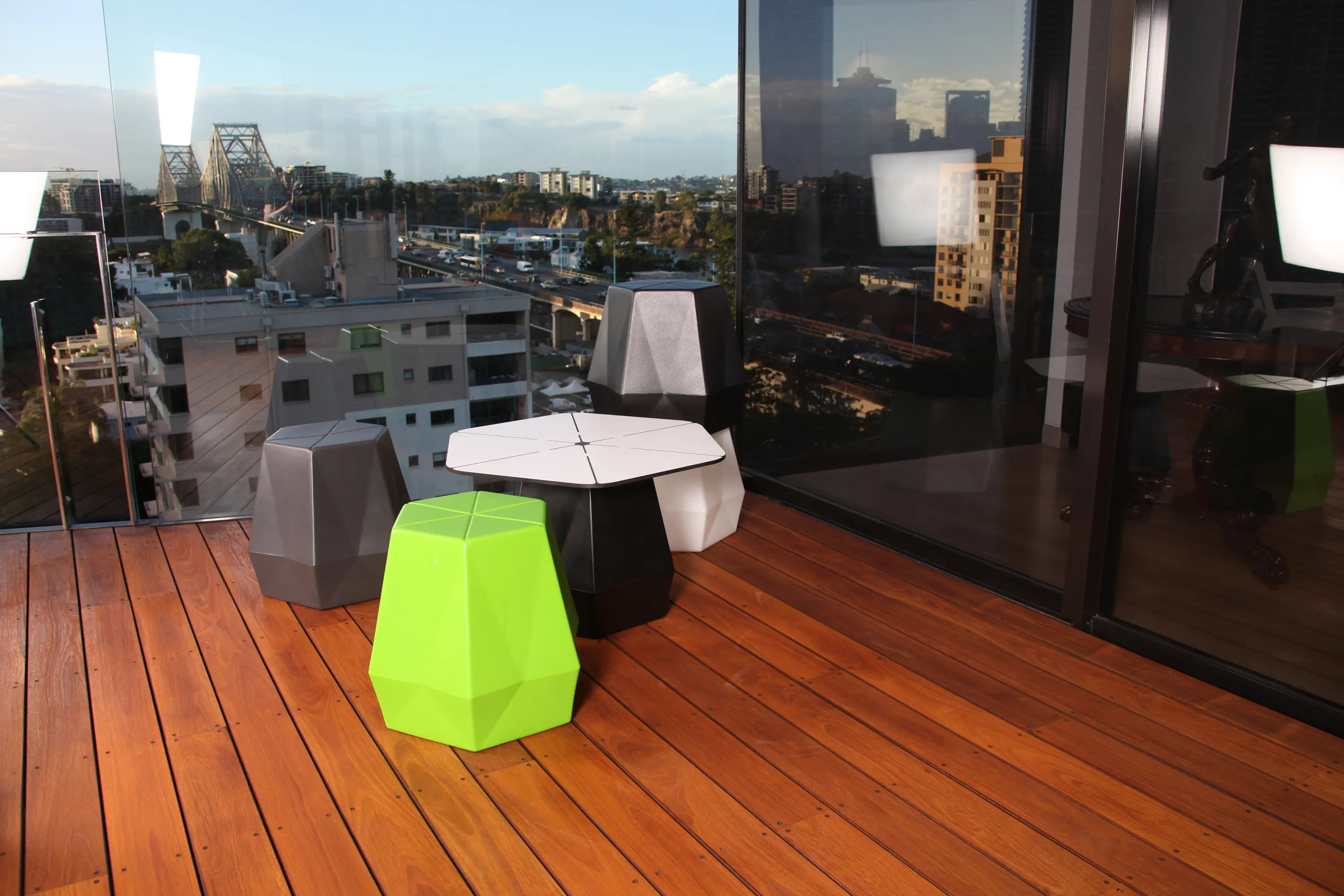 Luxxbox - Harlie | Stool Lemon