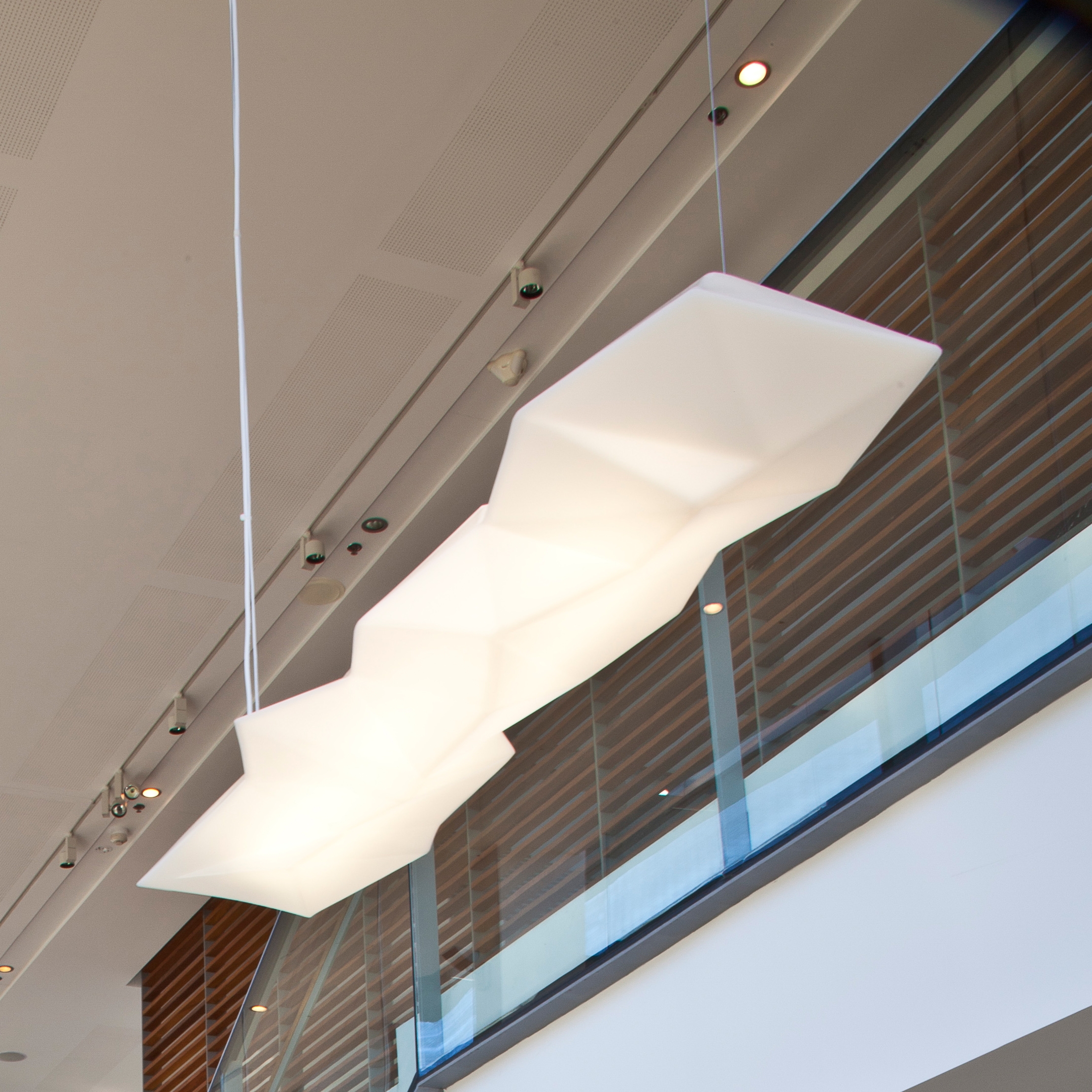 Produkt Fractal Cloud | Pendant des Herstellers Luxxbox anzeigen