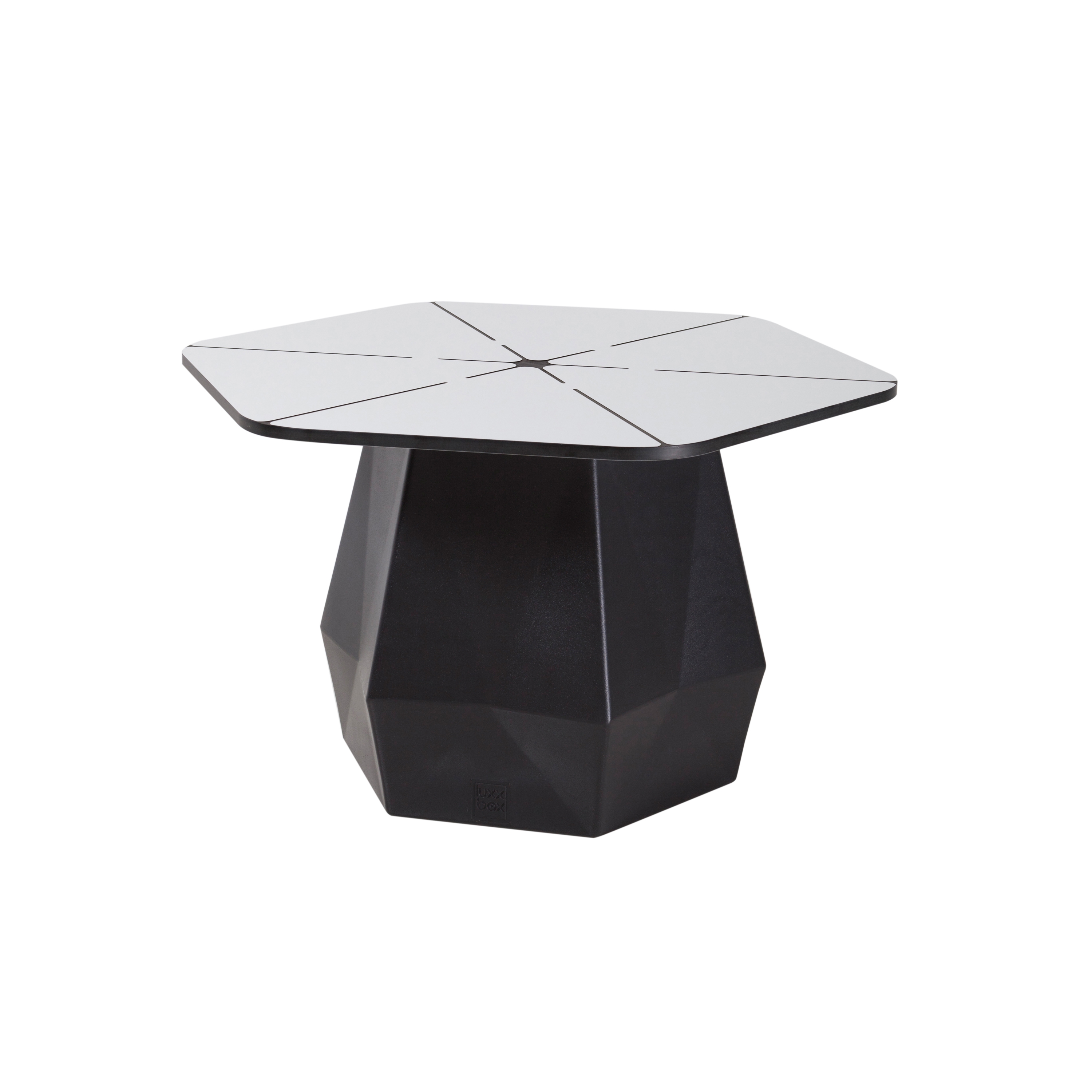 Produkt Harlie | Table des Herstellers Luxxbox anzeigen