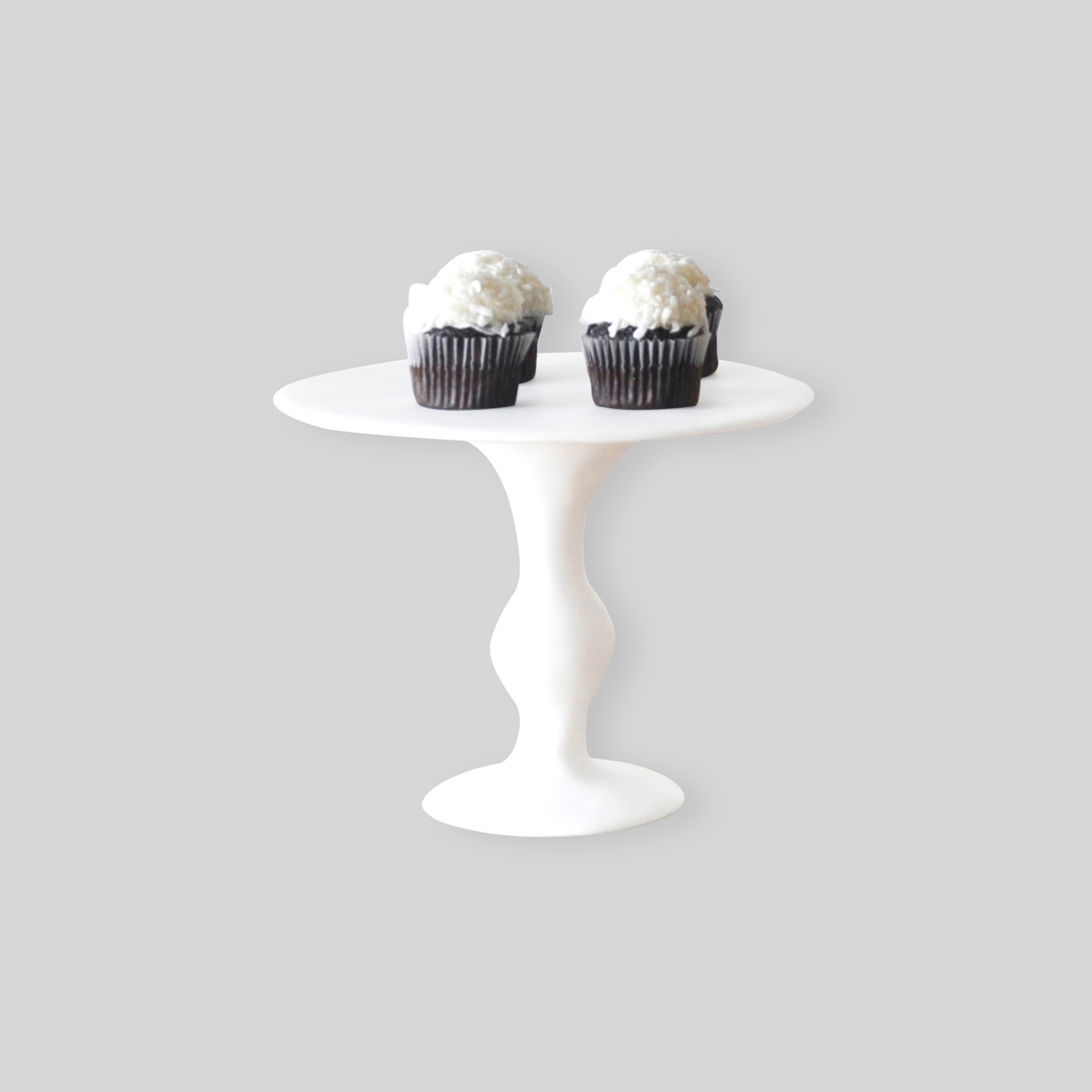 Afficher le produit Pedestal | Small Cake Stand du fabricant Tina Frey Designs