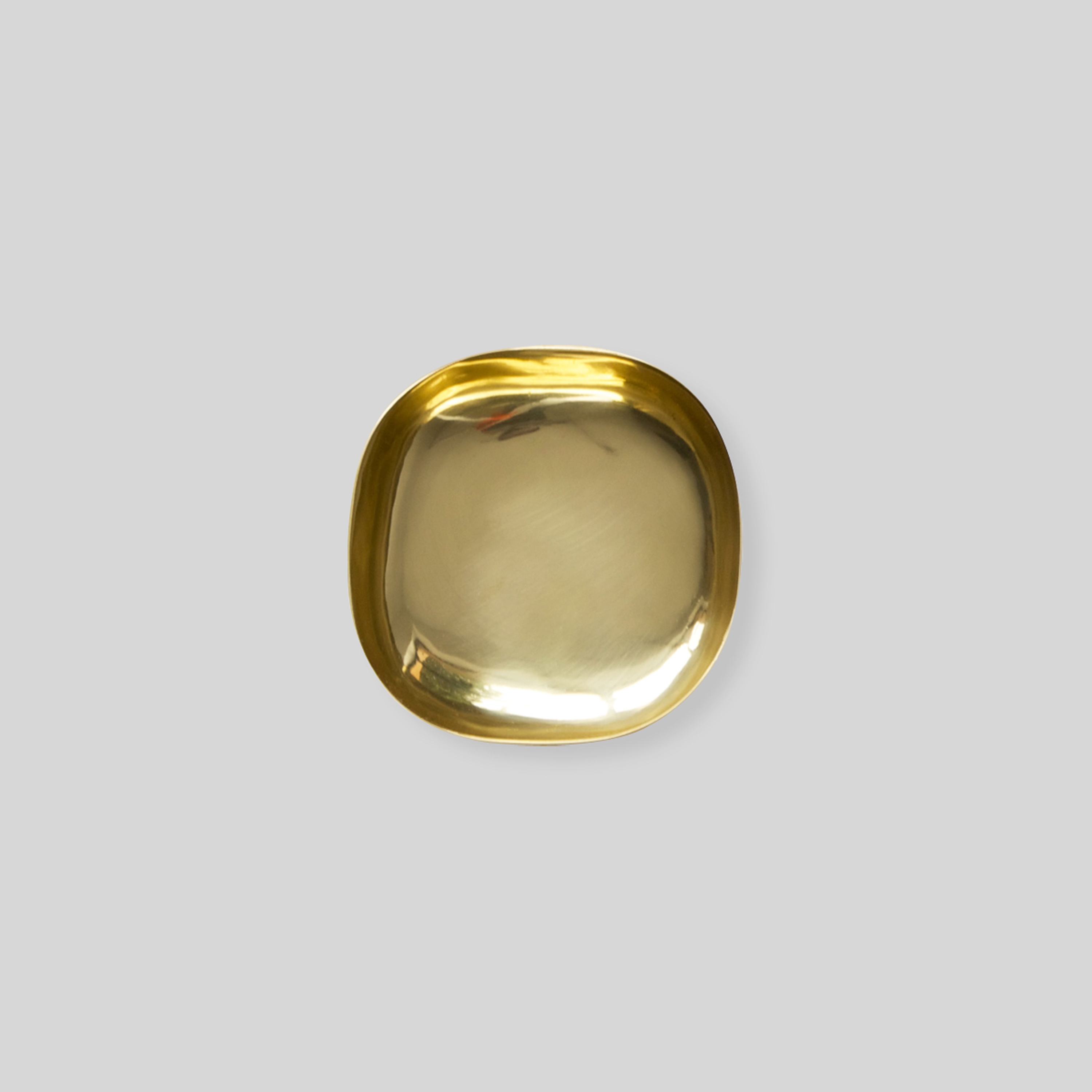 Mostrar el producto Square Dish | Hans Brass del fabricante Tina Frey Designs