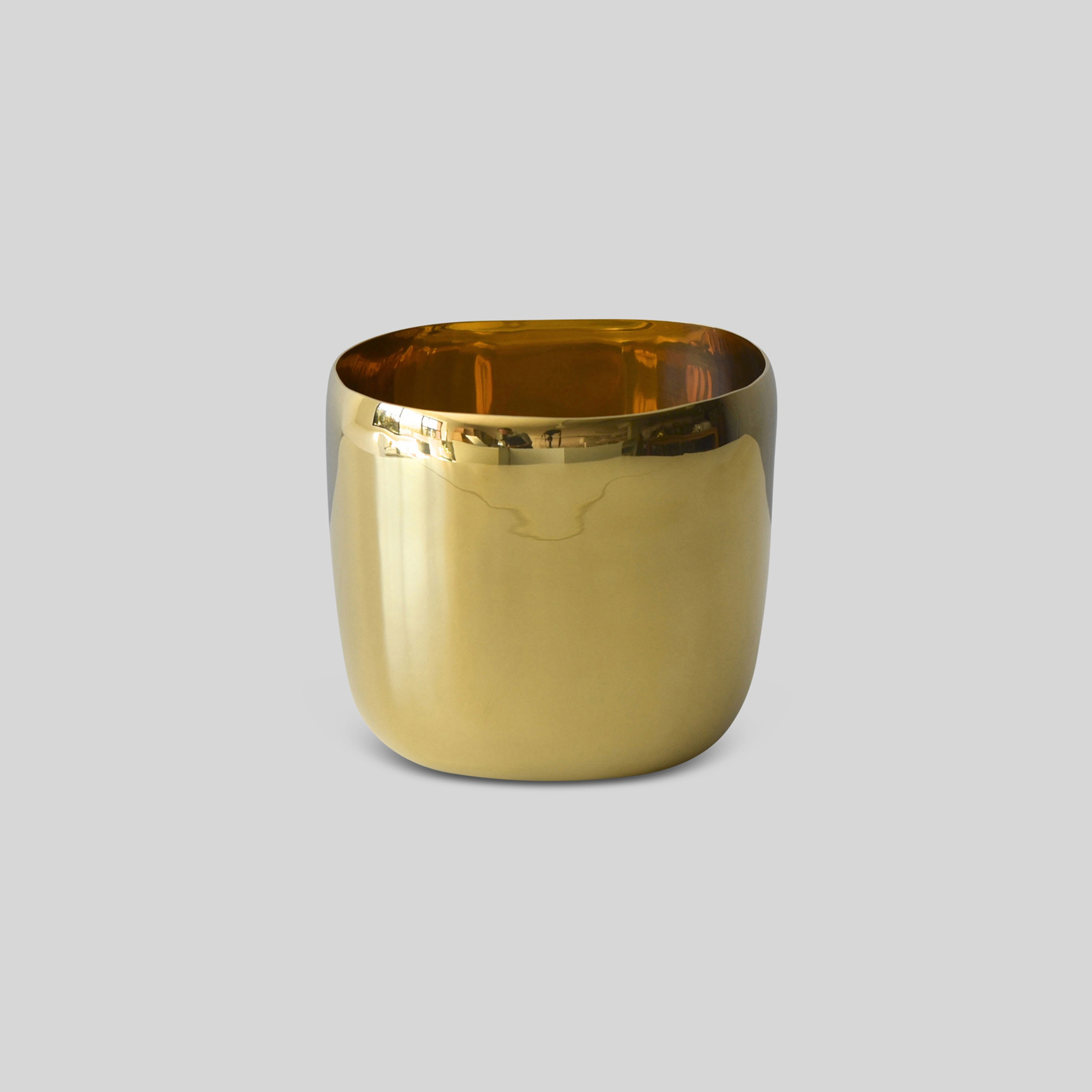 Afficher le produit Square Vessel |15 Cm Brass du fabricant Tina Frey Designs