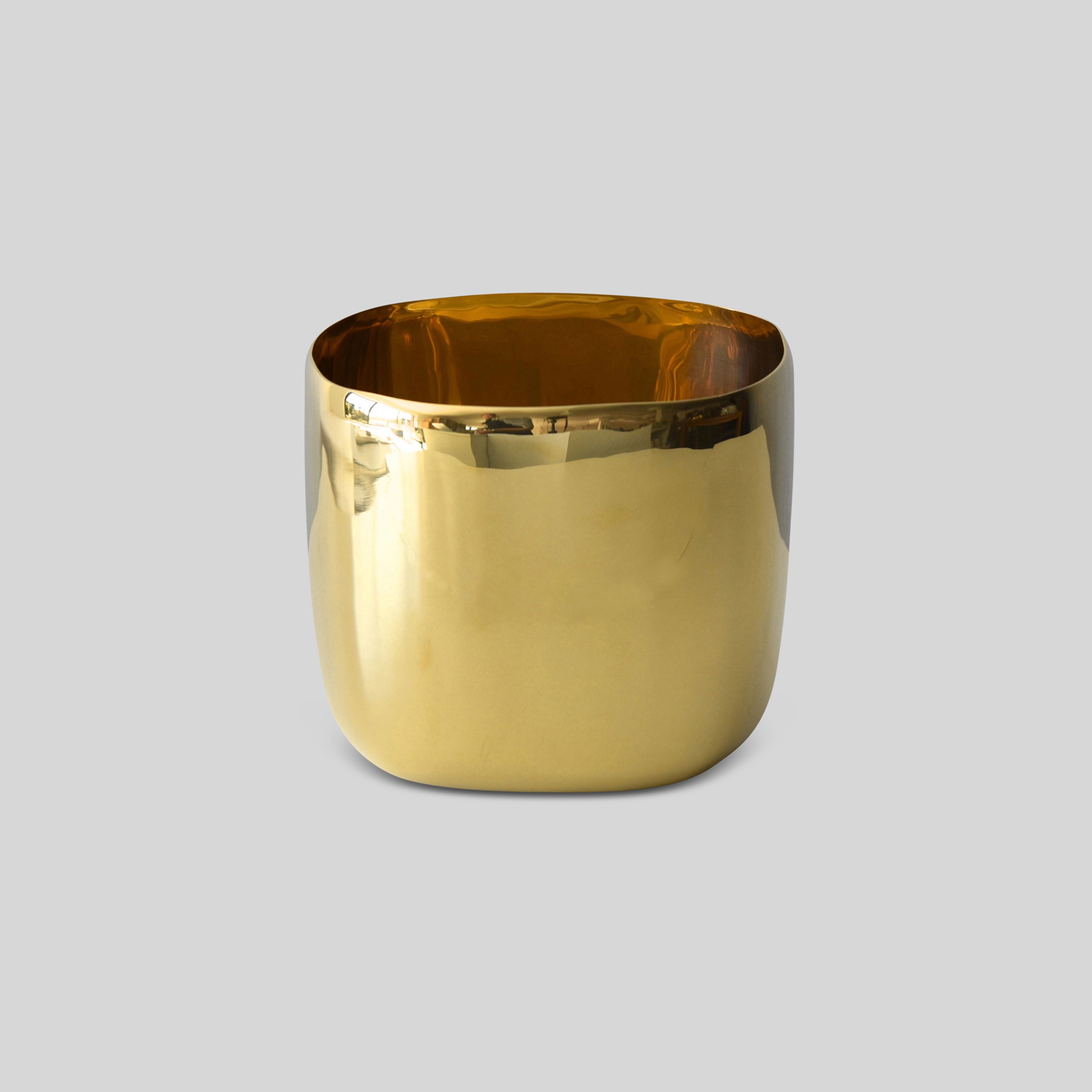 Afficher le produit Square Vessel |20 Cm Brass du fabricant Tina Frey Designs