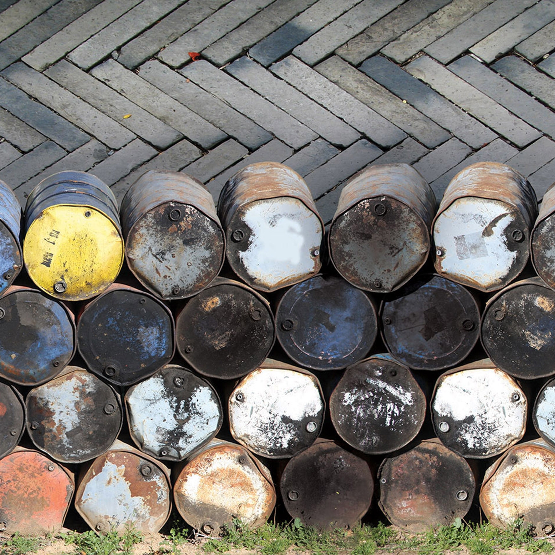 Mostra il prodotto Found del produttore Creativespace