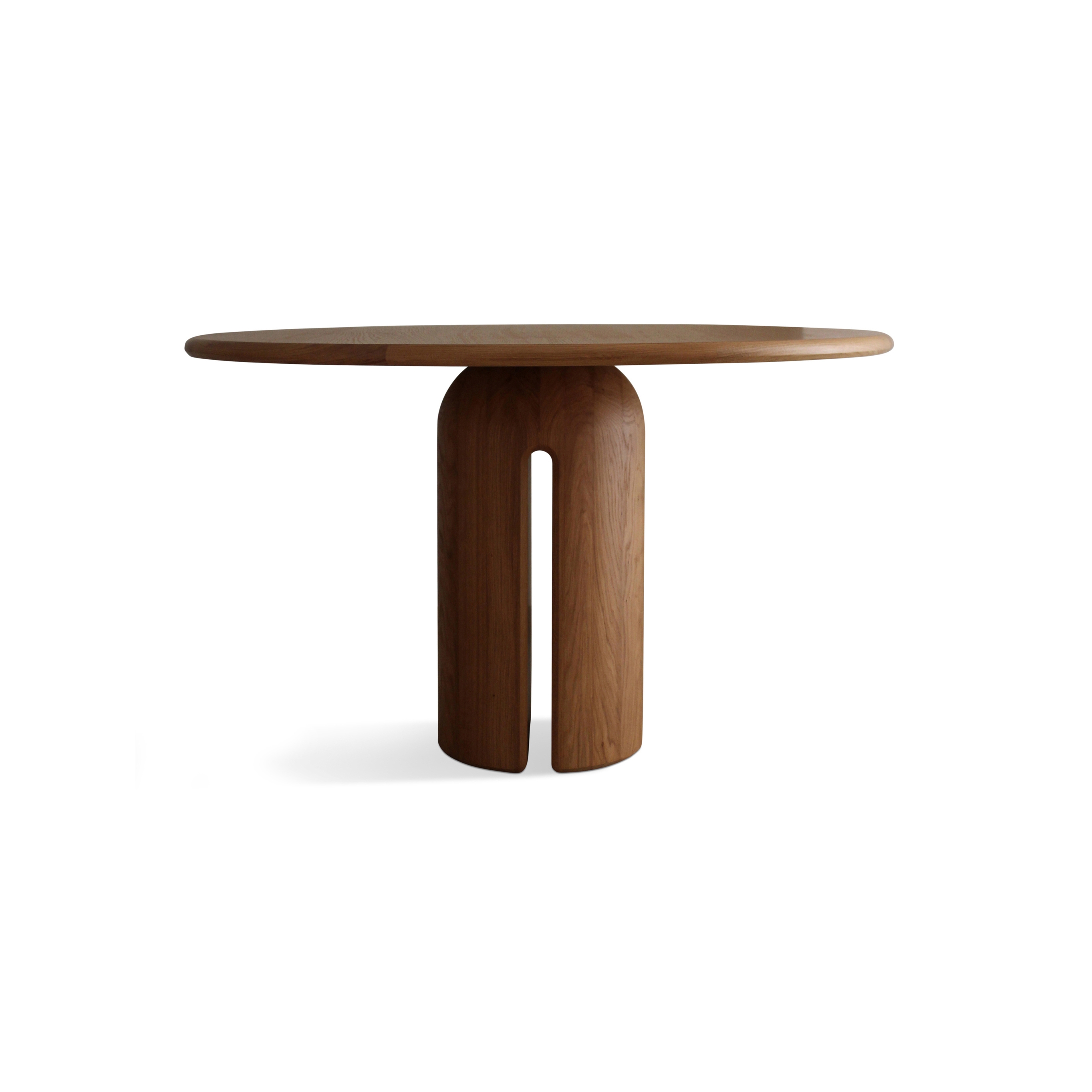Display product Oco Dining Table - Small Round from manufacturer Luteca