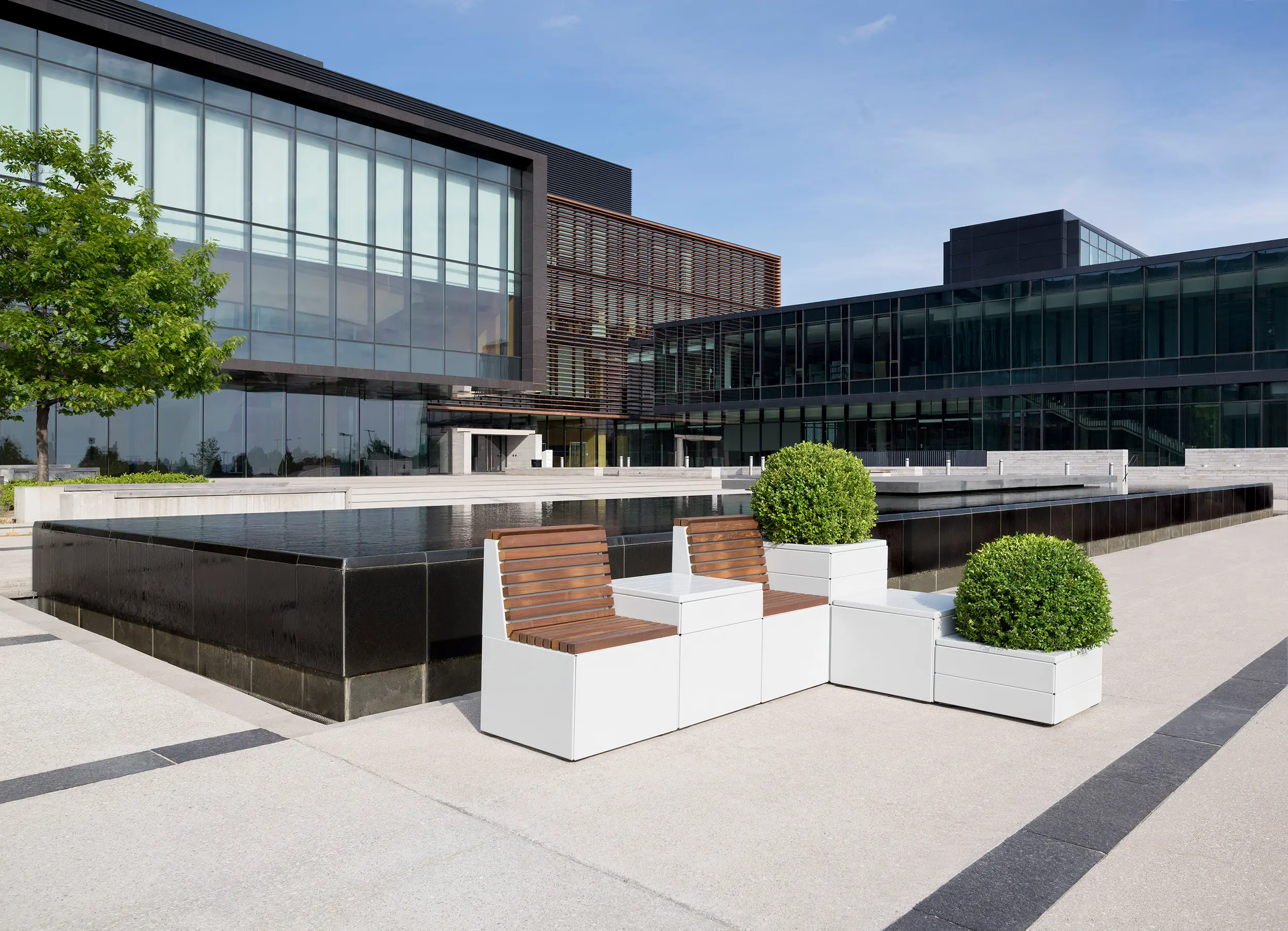Maglin Site Furniture - Pixel