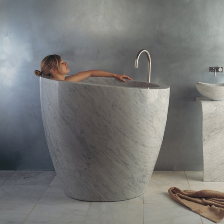 Display product Eau Soaking Tub, Carrara Marble from manufacturer Stone Forest