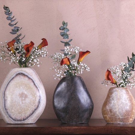 Mostra il prodotto Pebble Vase del produttore Stone Forest