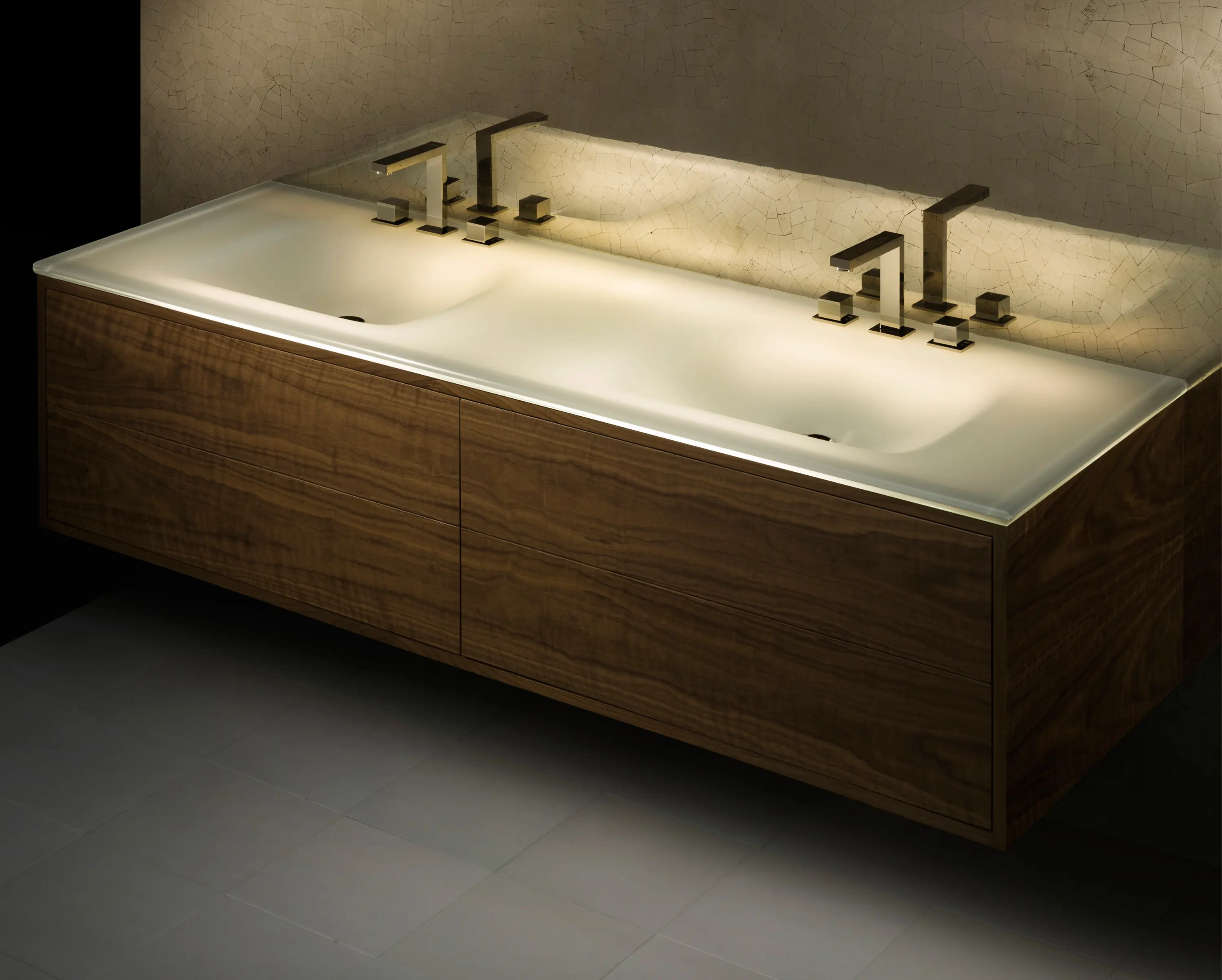 Vitraform - Double Countersink on GN2 Vanity