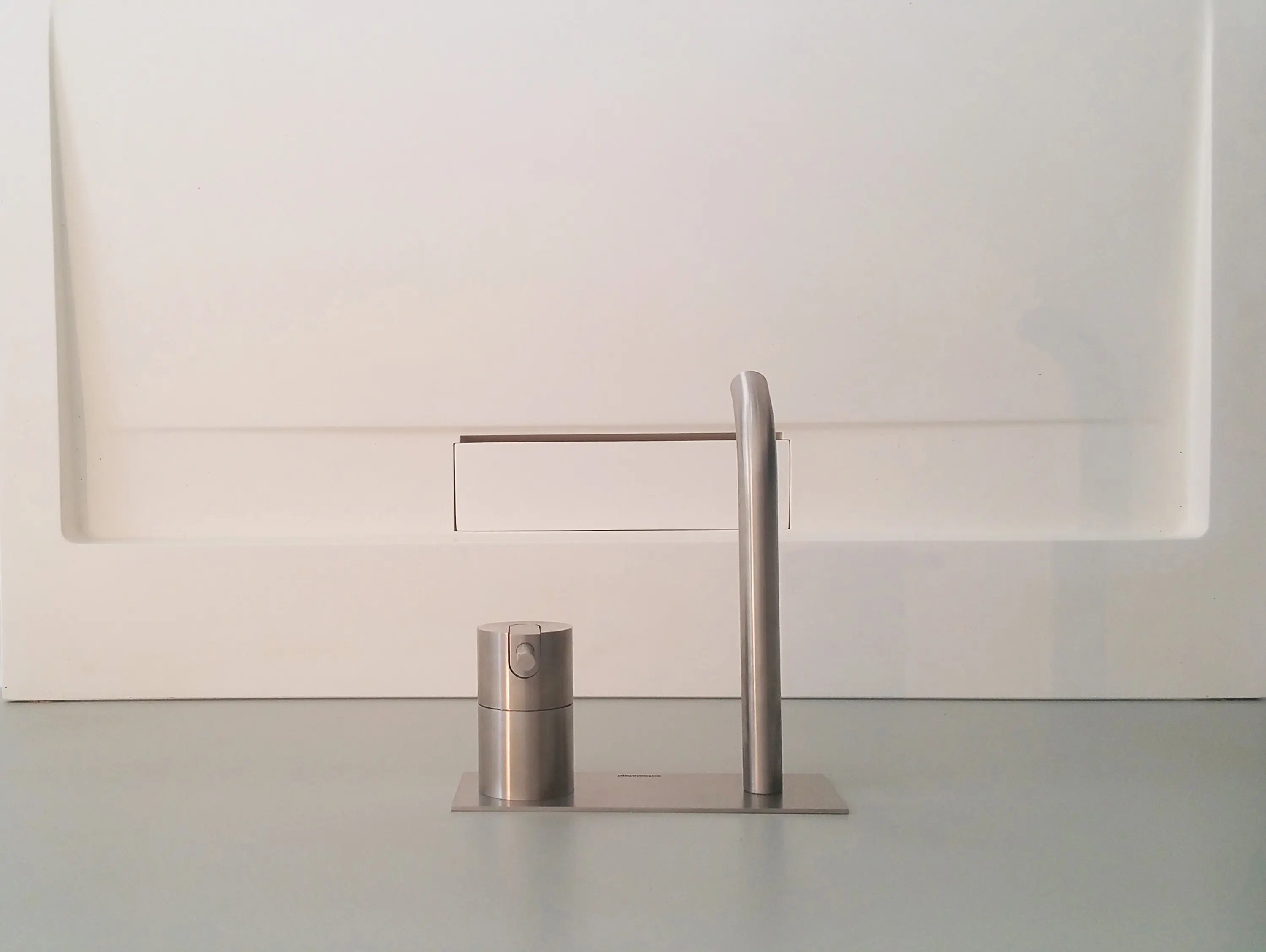 COCOON - Float 80 | Made to measure washbasin