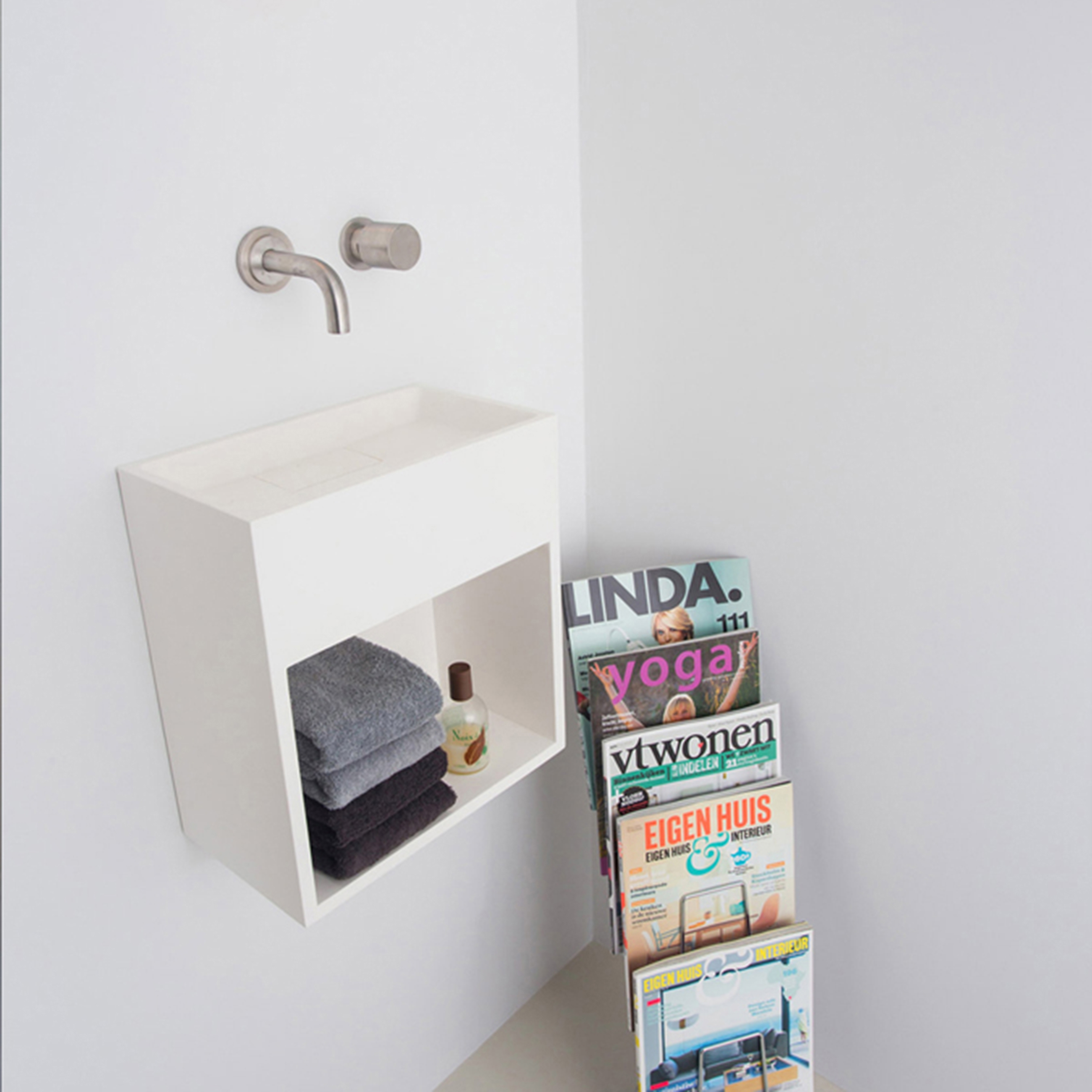 Produkt Sant Jordi II | Toilet basin with shelf des Herstellers COCOON anzeigen