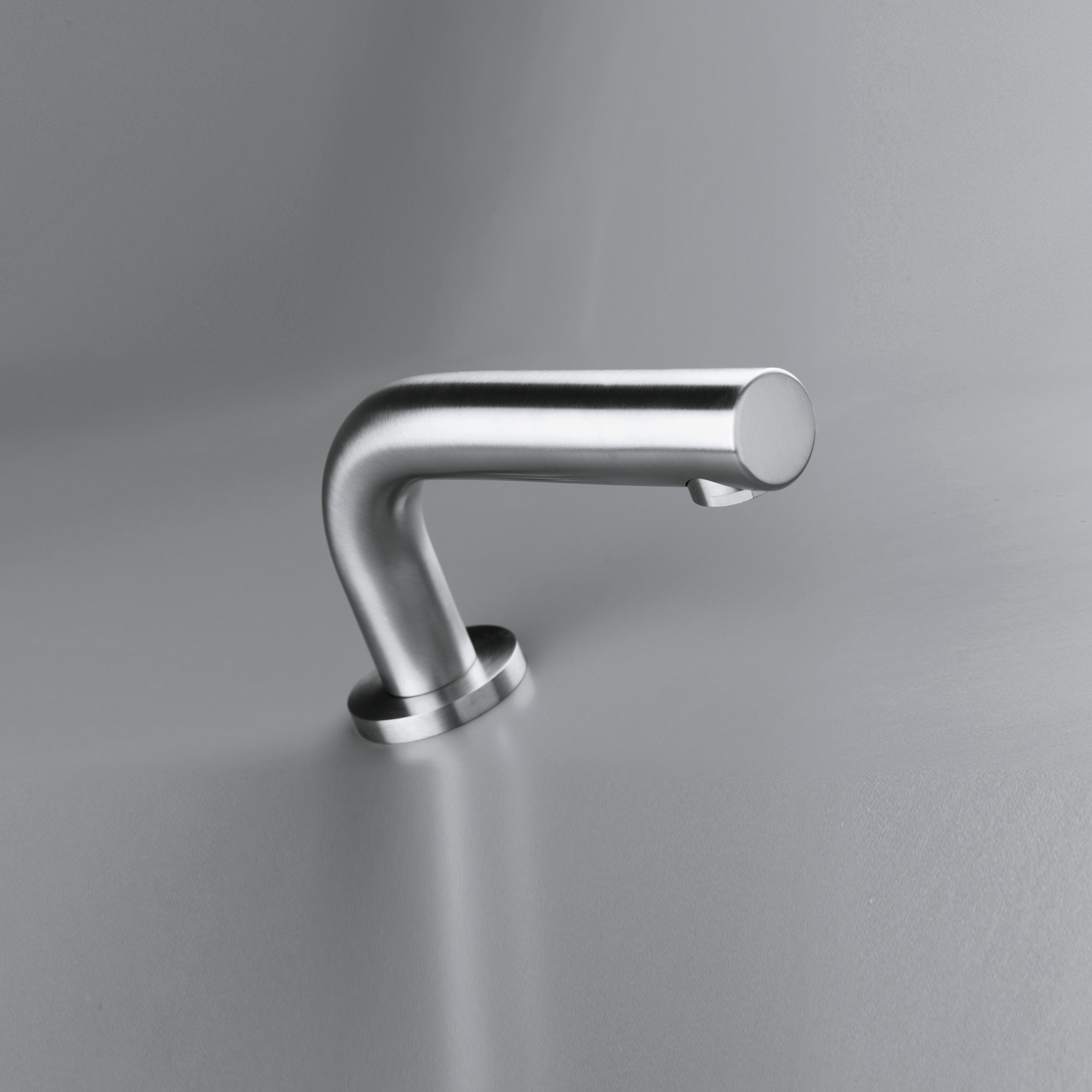 Produkt MONO 82 | Deck-mounted basin spout des Herstellers COCOON anzeigen