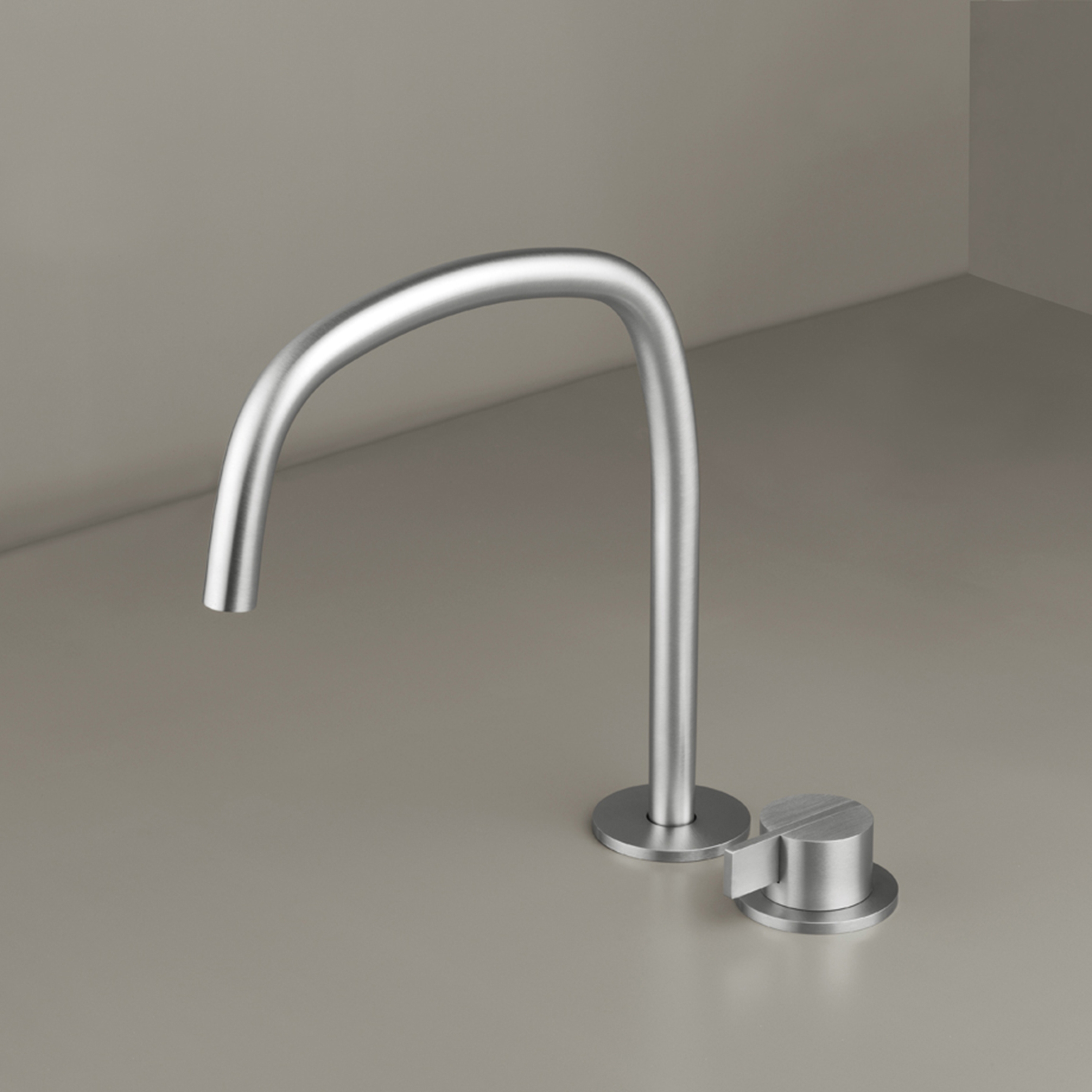 PB SET11 | Deck mounted basin mixer with swivel spout