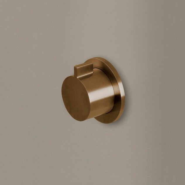 PB01 DIV3W | Wall mounted 3-way diverter