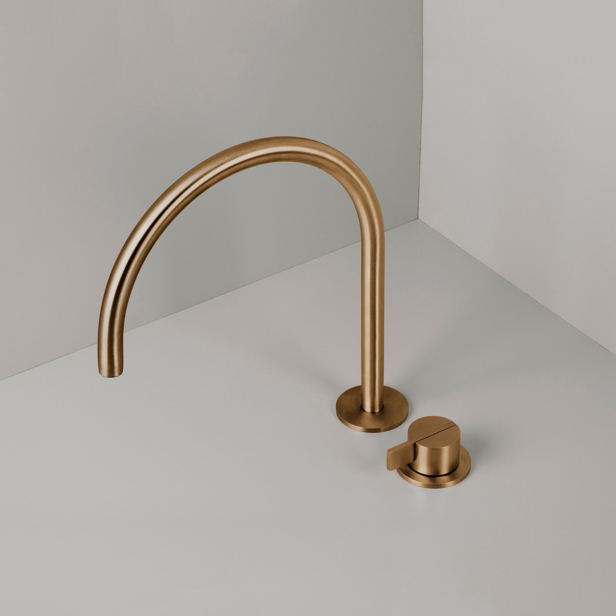 PB SET12 | Deck mounted basin mixer with swivel spout