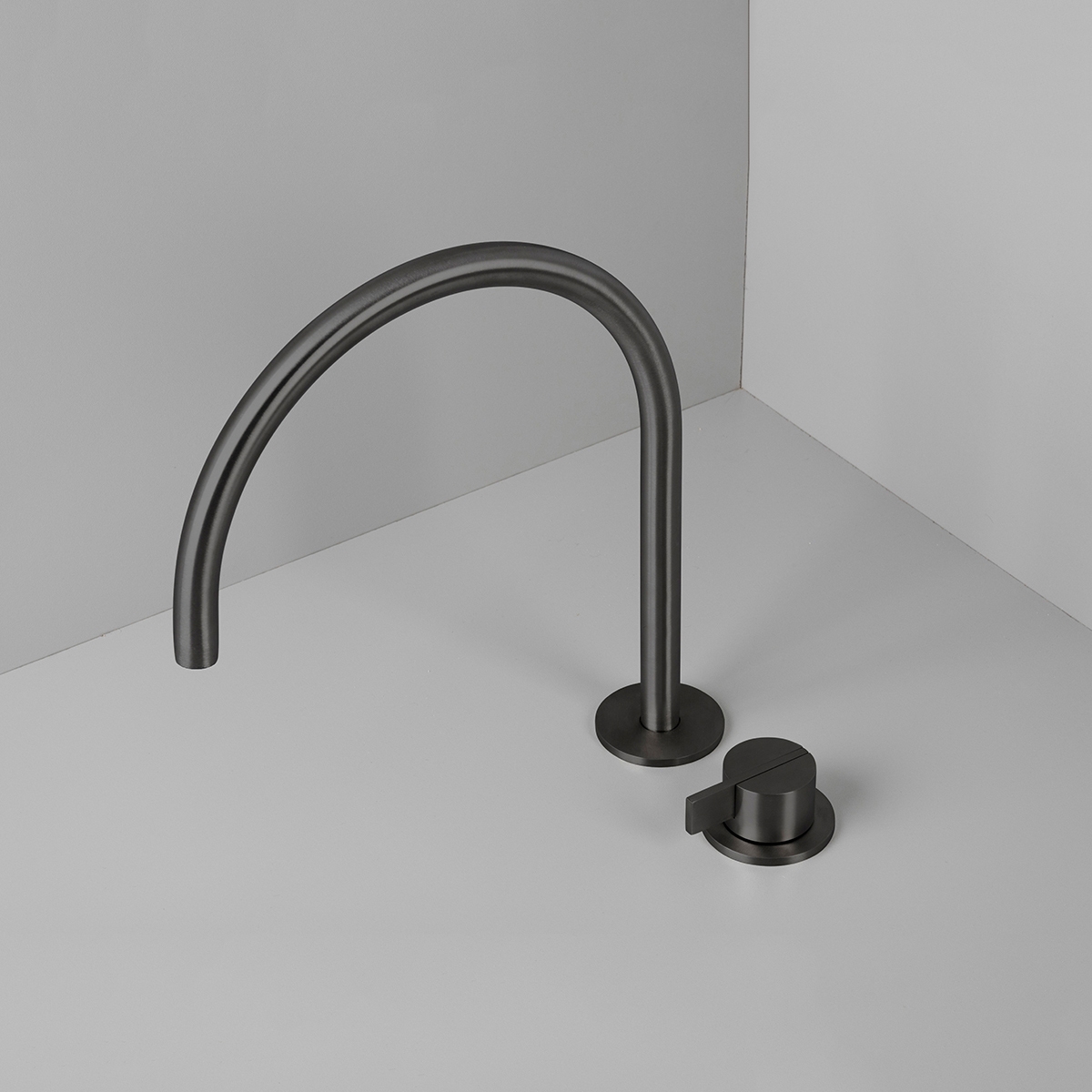 PB SET12 | Deck mounted basin mixer with swivel spout
