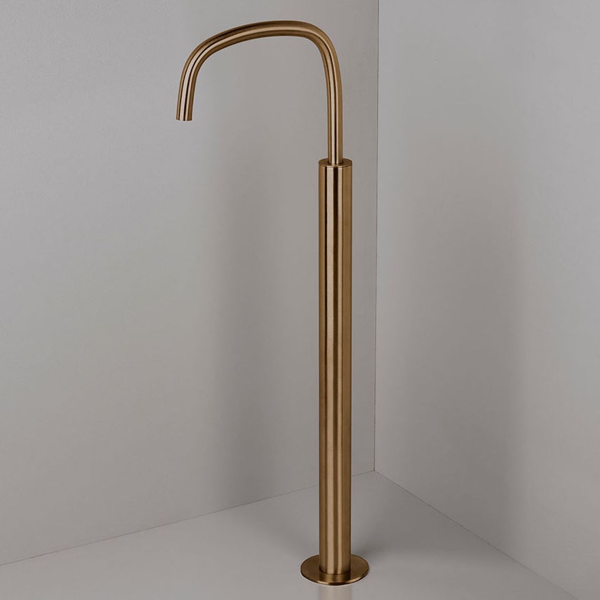 PB33 | Floor mounted bath spout