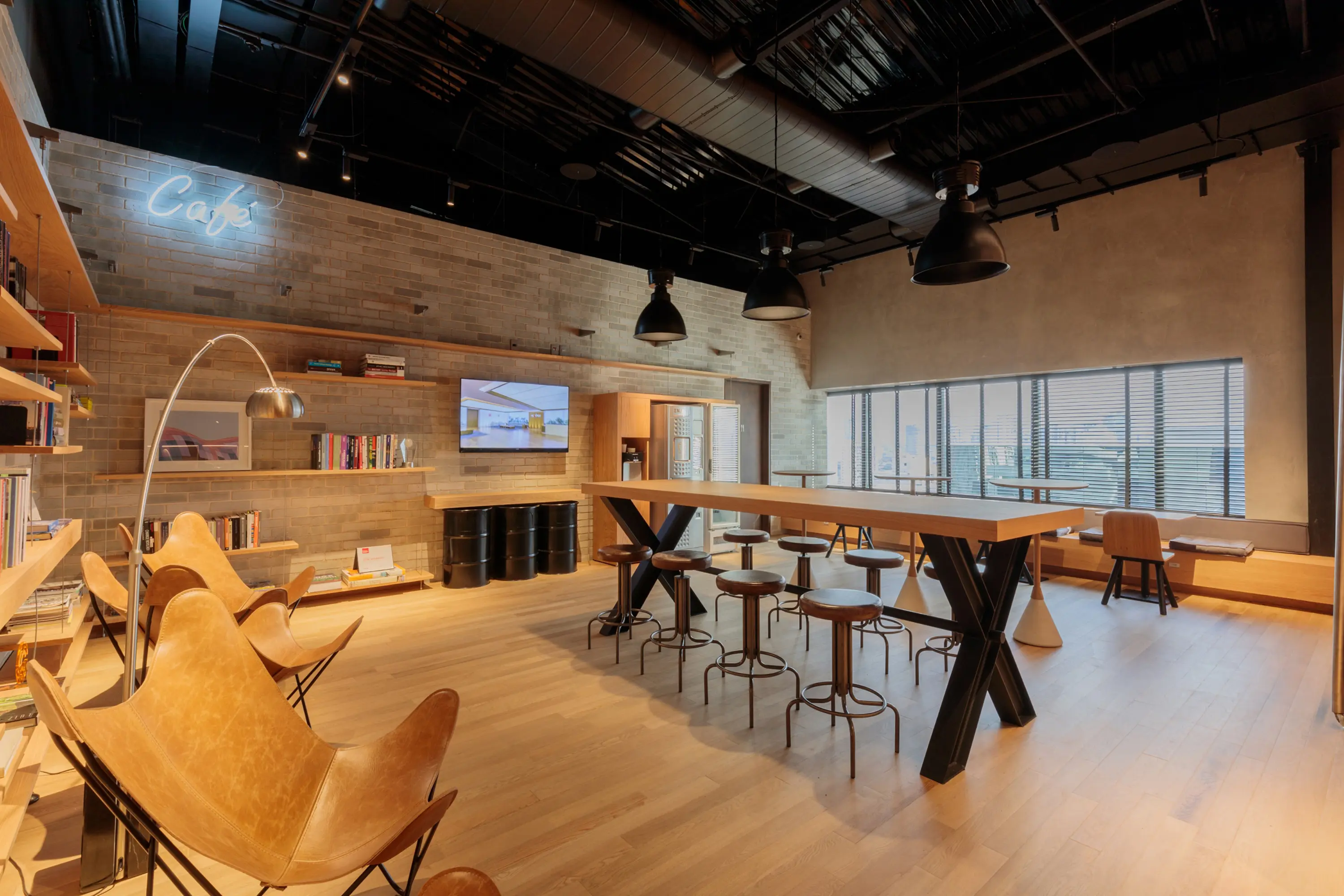 O/M Light - Onit | Rail