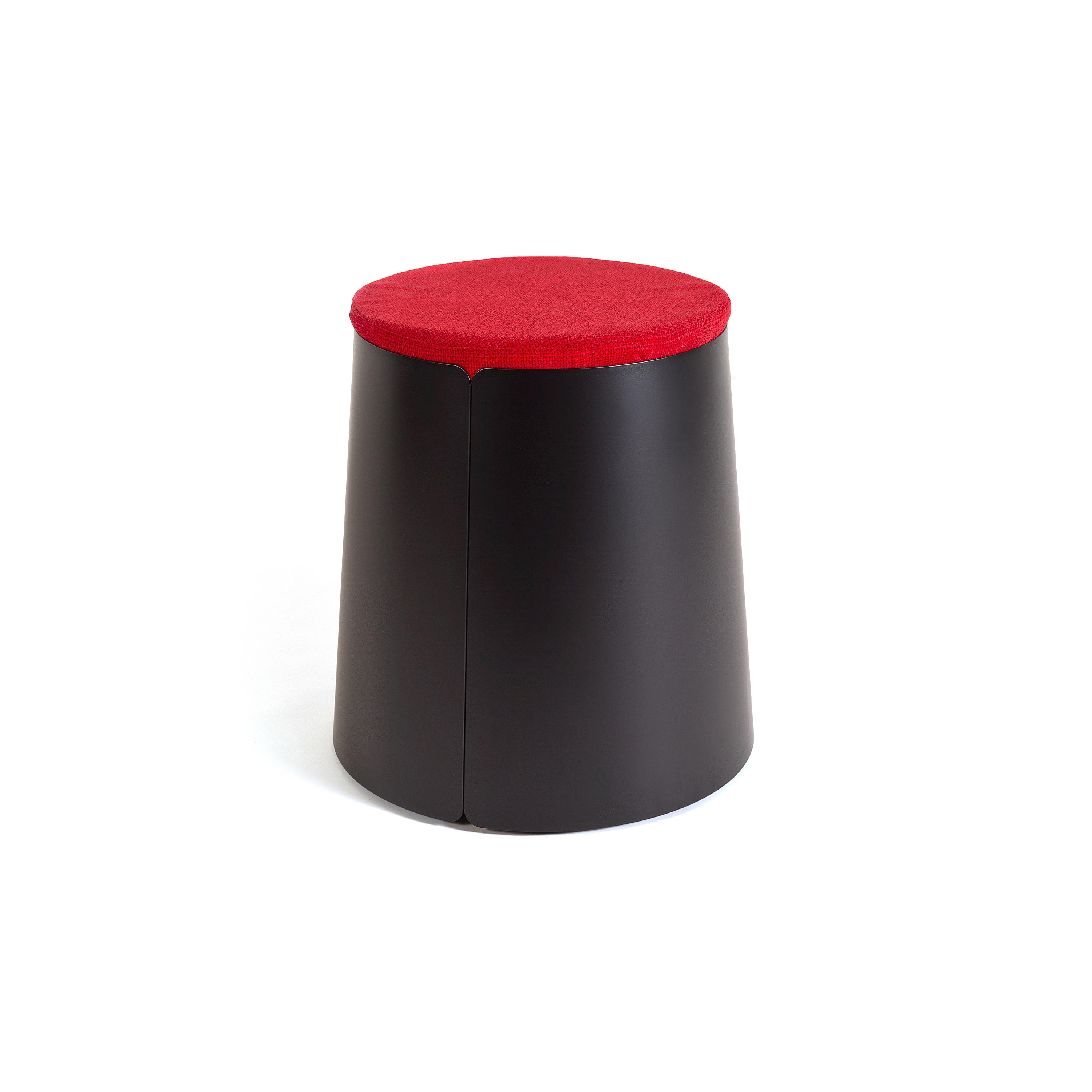 Mostra il prodotto Bobino Pouf del produttore MEMEDESIGN