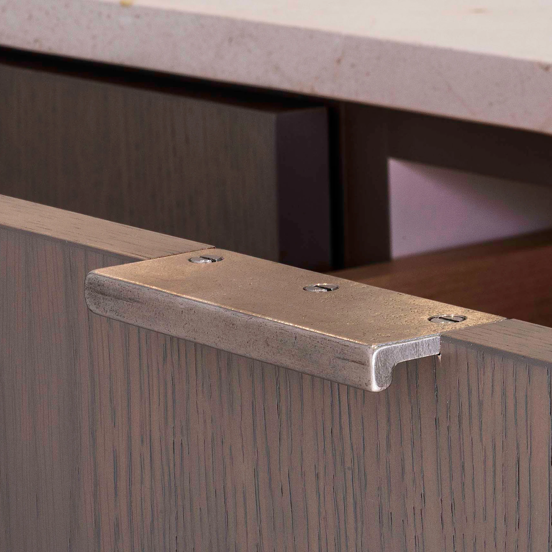 CABINET HARDWARE