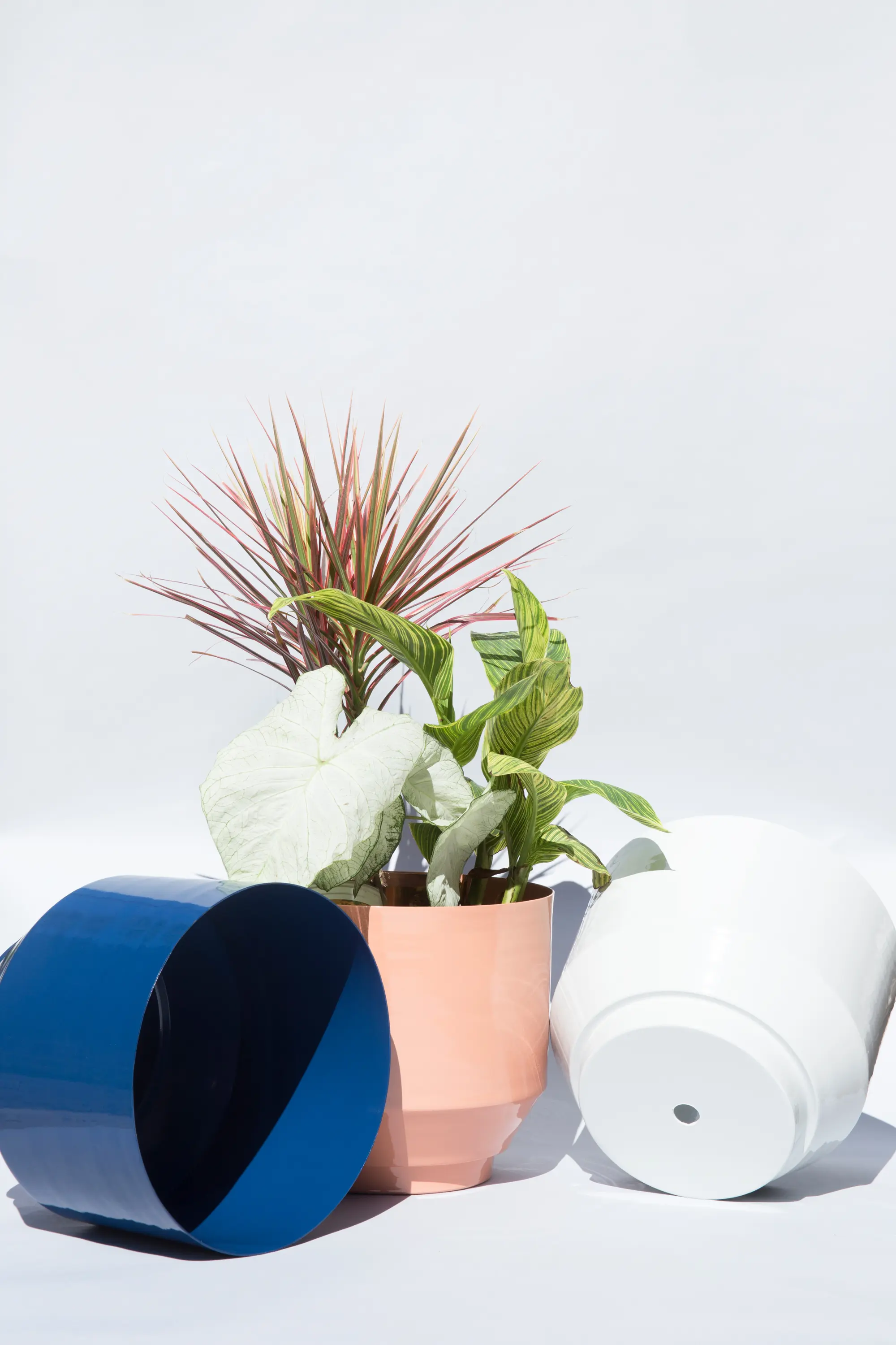 Yield - Outdoor Spun Planter 16" | Royal Blue