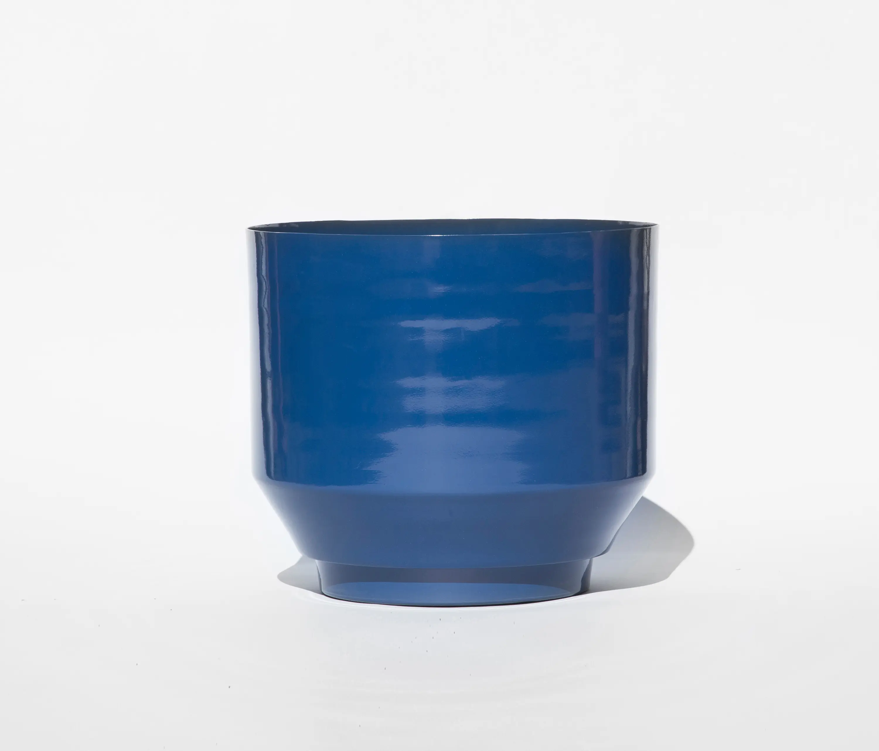Yield - Outdoor Spun Planter 16" | Royal Blue