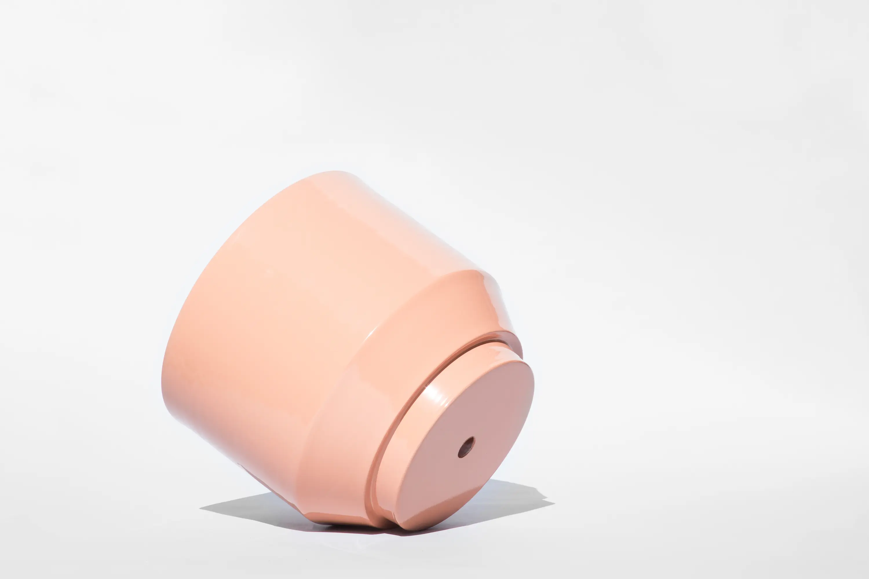 Yield - Outdoor Spun Planter 16" | Peach