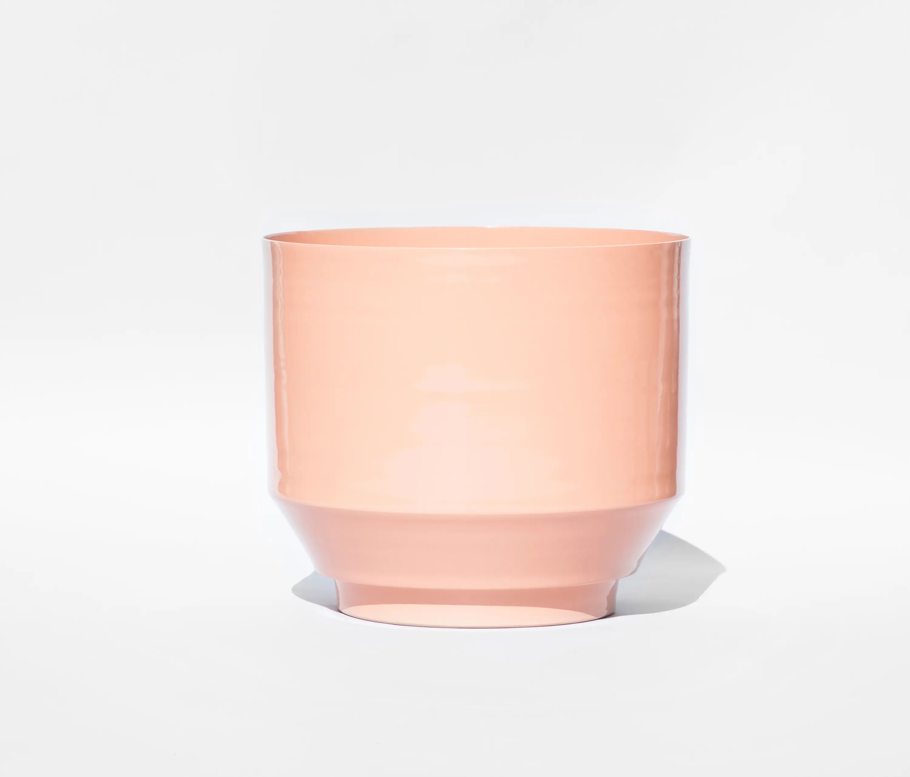 Yield - Outdoor Spun Planter 16" | Peach