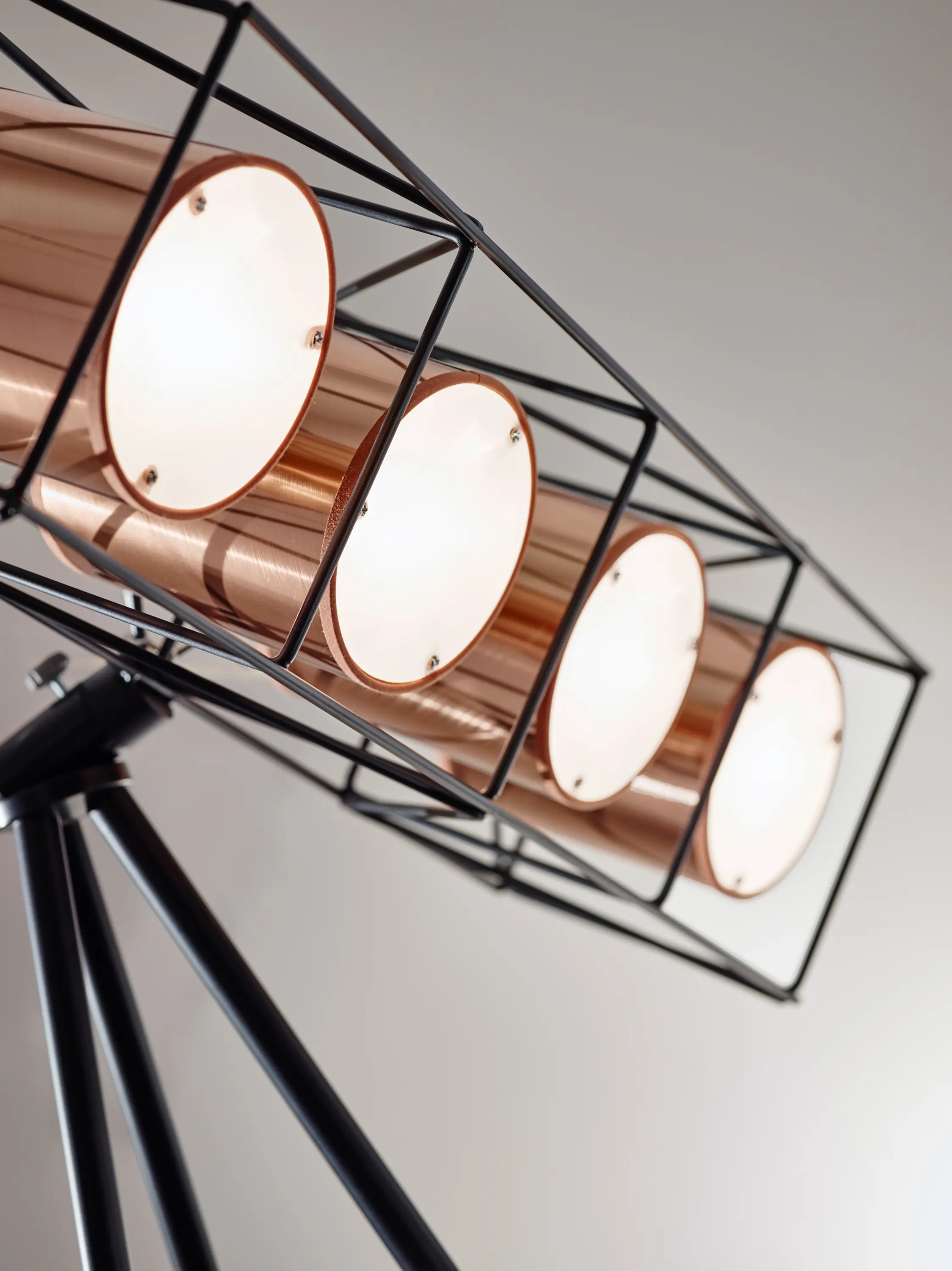 ADS360 - Action Floor Lamp